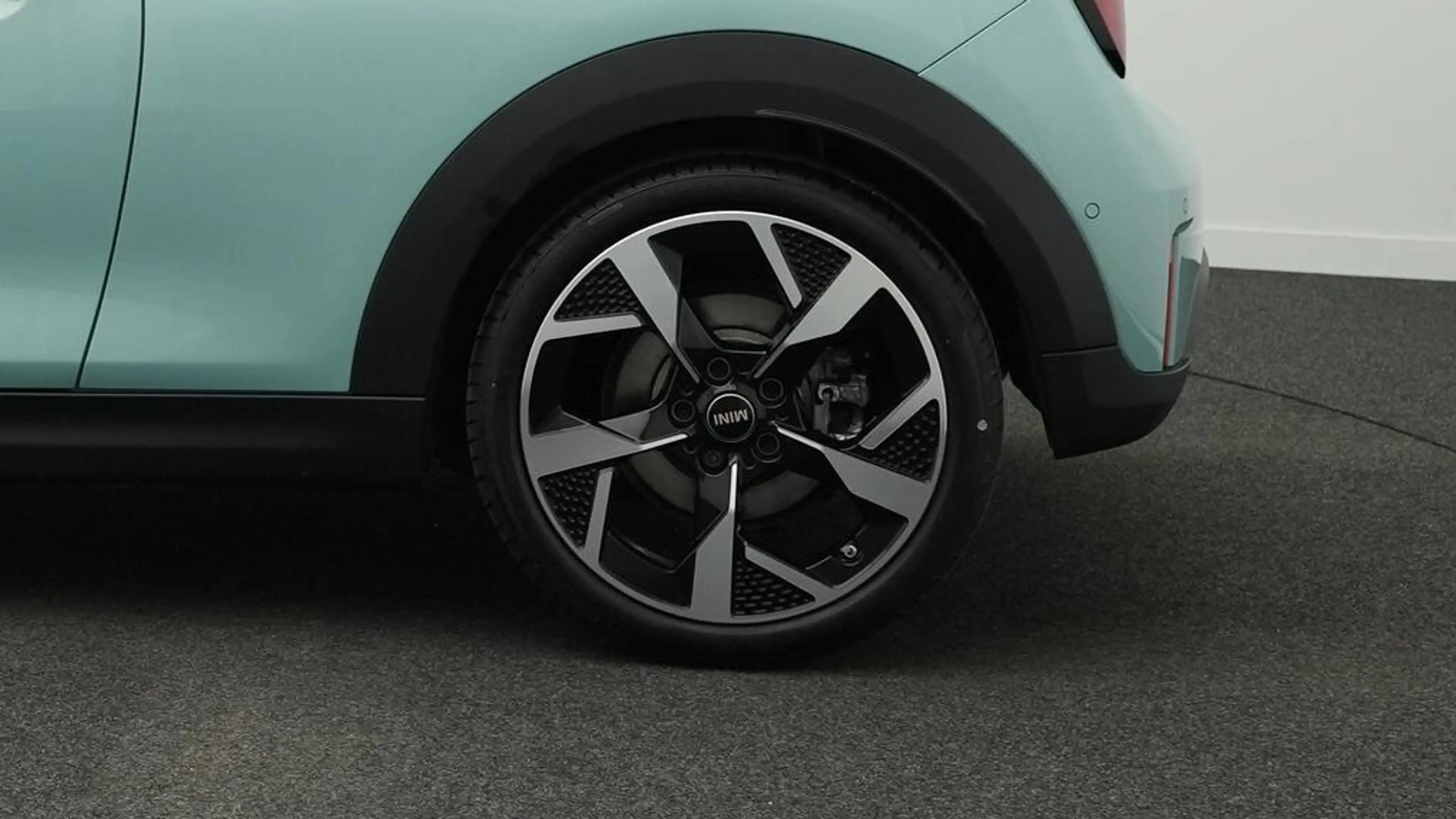 MINI Cooper C Favoured Trim — photo 9
