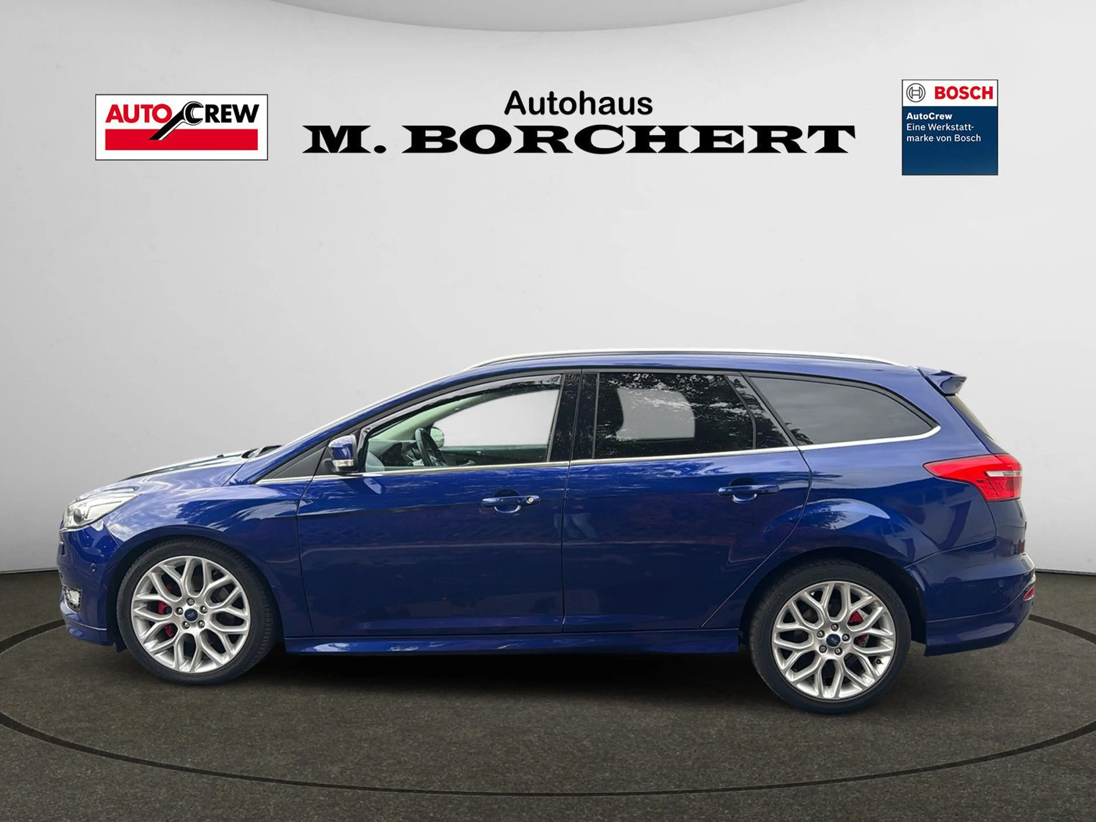 Ford Focus Turnier Titanium ST-Line — photo 2