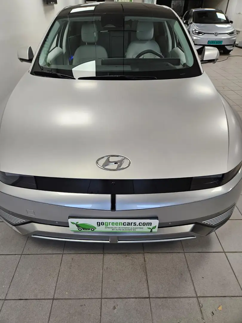 Hyundai IONIQ 5 Lounge 77.4 kWh | Pano | Memory | 360 Camera Gris - 2