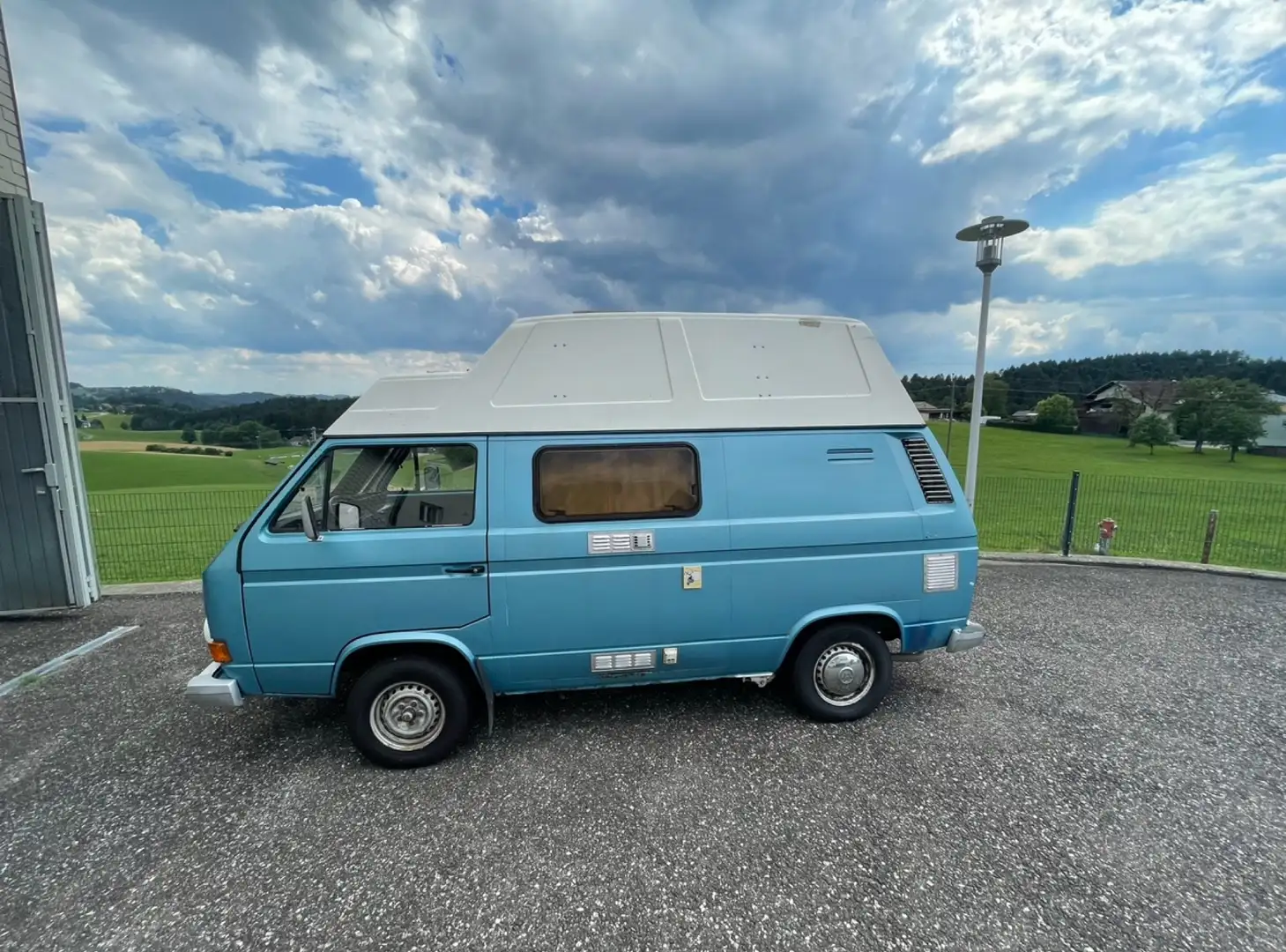 Volkswagen T3 Caravelle CL TD - 1