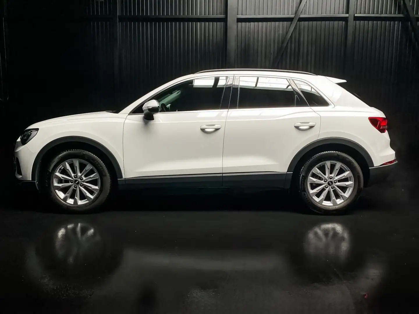 Audi Q3 35 TFSI 150-VIRTUAL COCKPIT-CAM-ANGLES MORTS-CARPLAY-ATTELAGE-KEYLESS-SIEGES CHAUFFANTS Bianco - 2