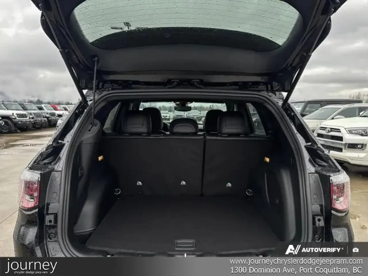 Jeep Compass photo Jeep Compass