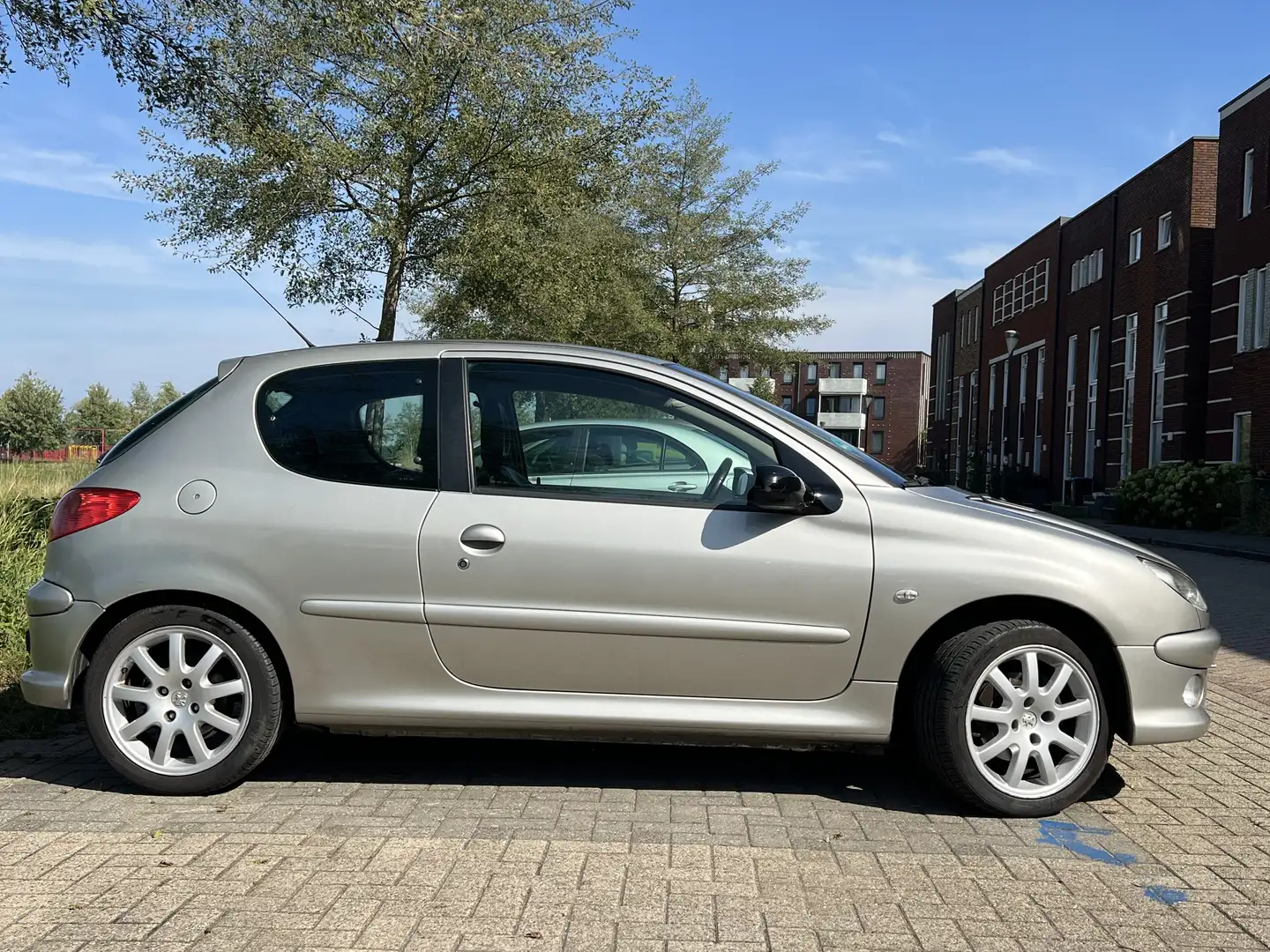 Peugeot 206 110 Tendance - 2