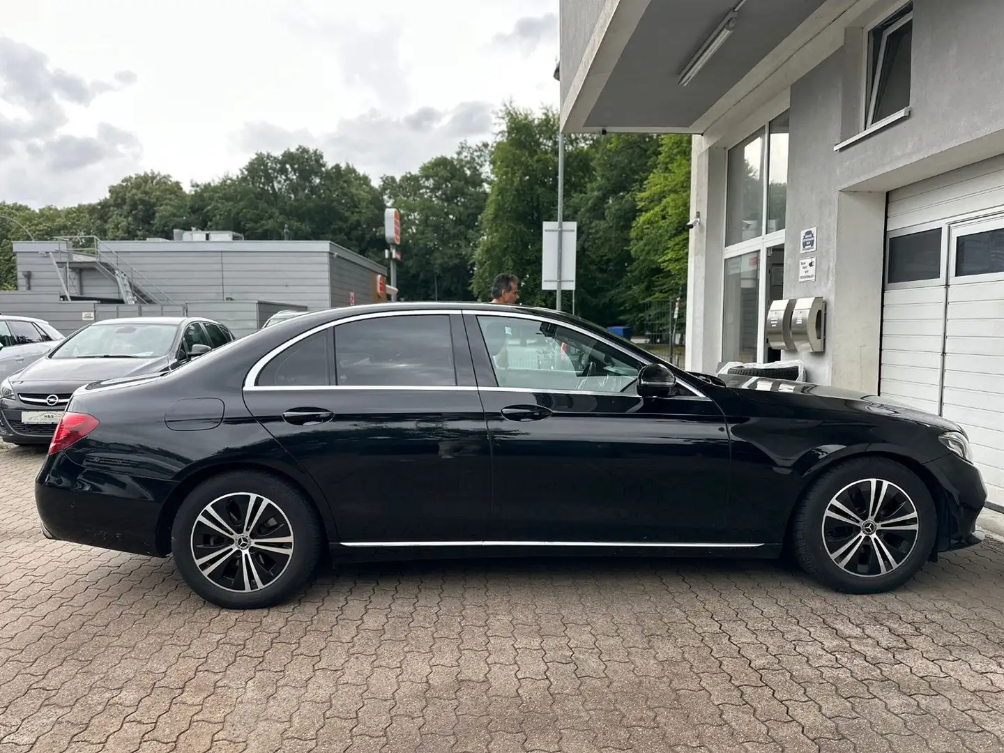 Mercedes-Benz E 220 d 9G-Tronic Noir - 2
