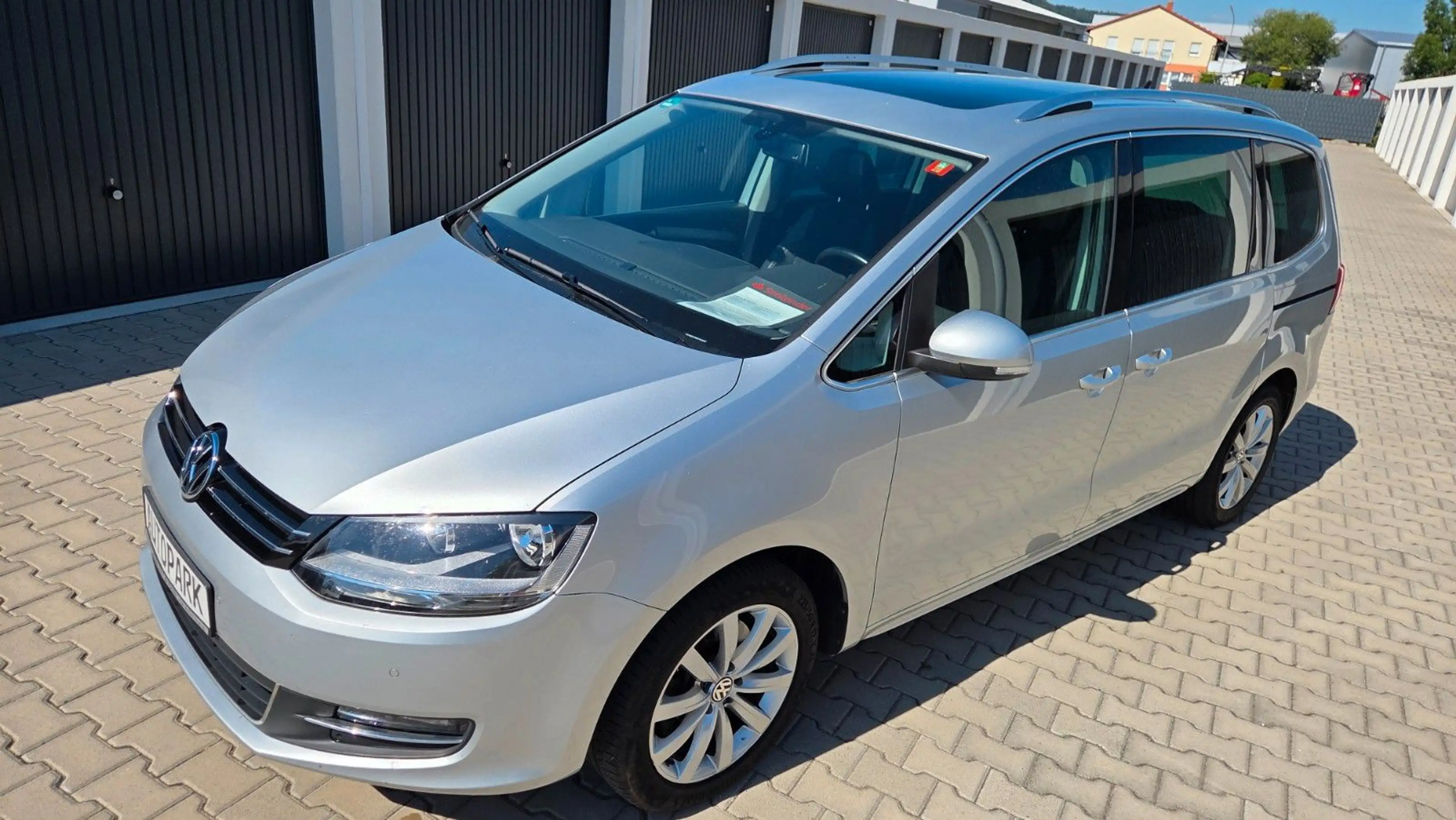 Volkswagen Sharan 2.0 TDI 125 KW Highline AHK — photo 8