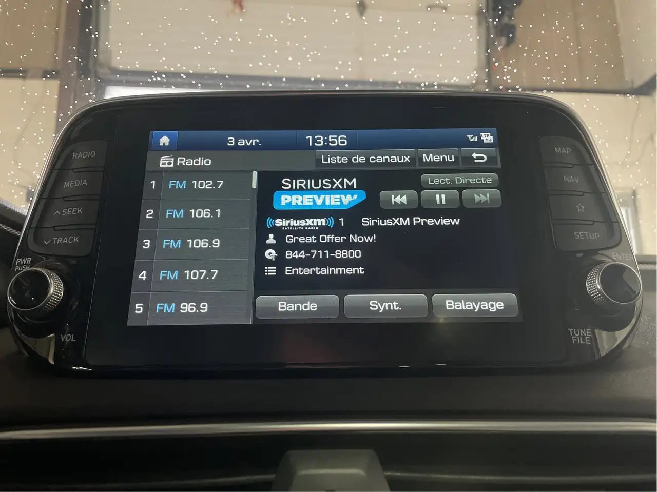 Hyundai SANTA FE снимка Hyundai SANTA FE