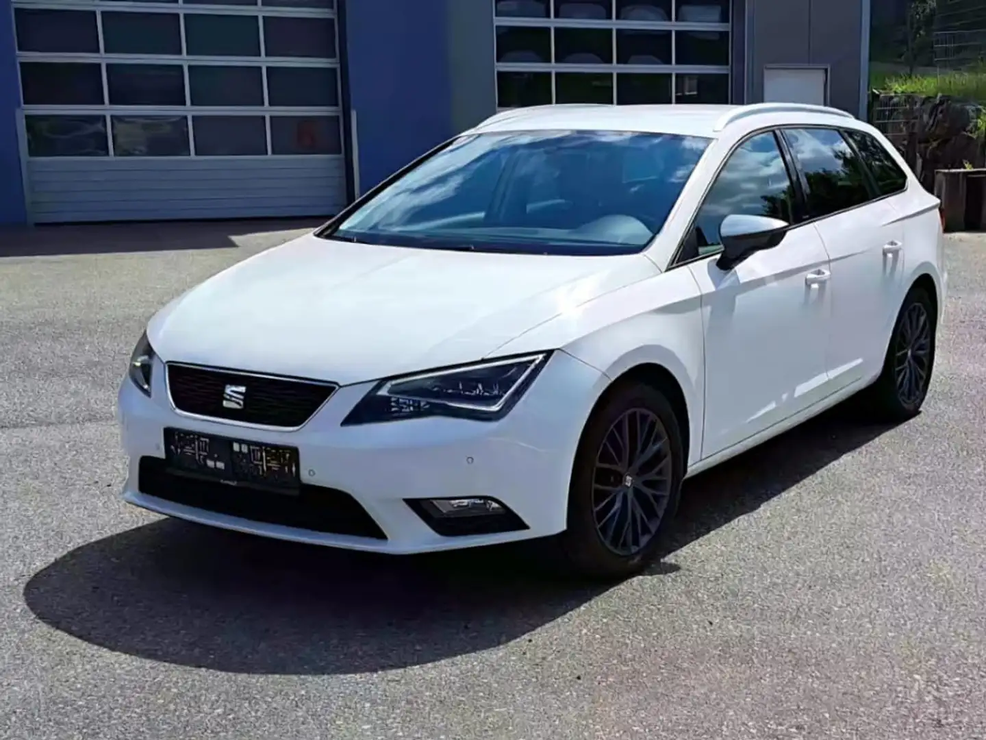 SEAT Leon ST Style 1,2 TSI Start-Stopp Weiß - 1
