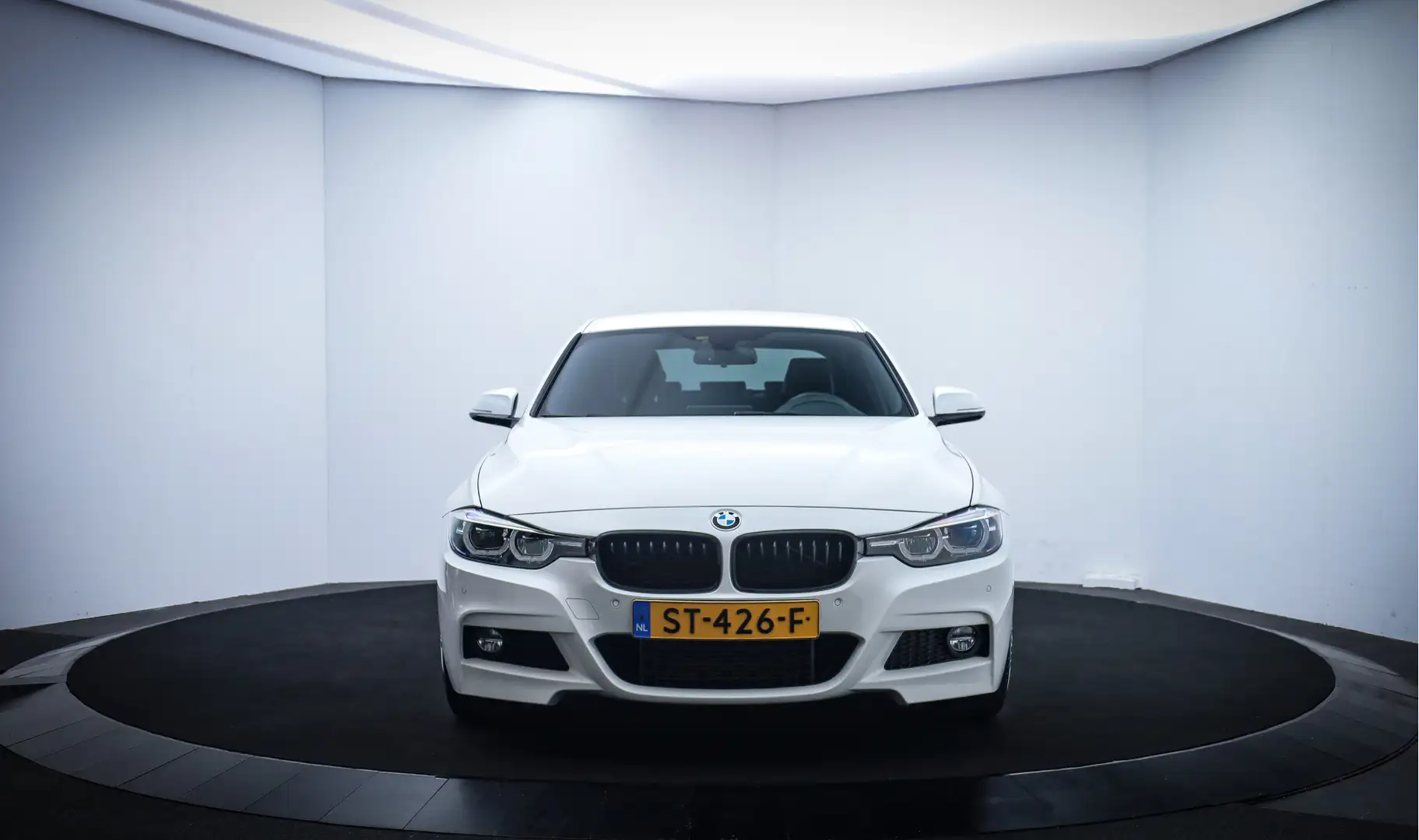 BMW 318 3-serie 318iA M-SPORT Executive DAKOTALEDER/NAVI P Wit - 2