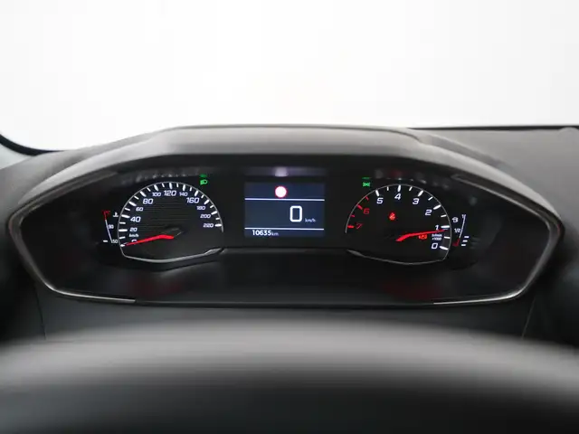 Peugeot 208 view 8