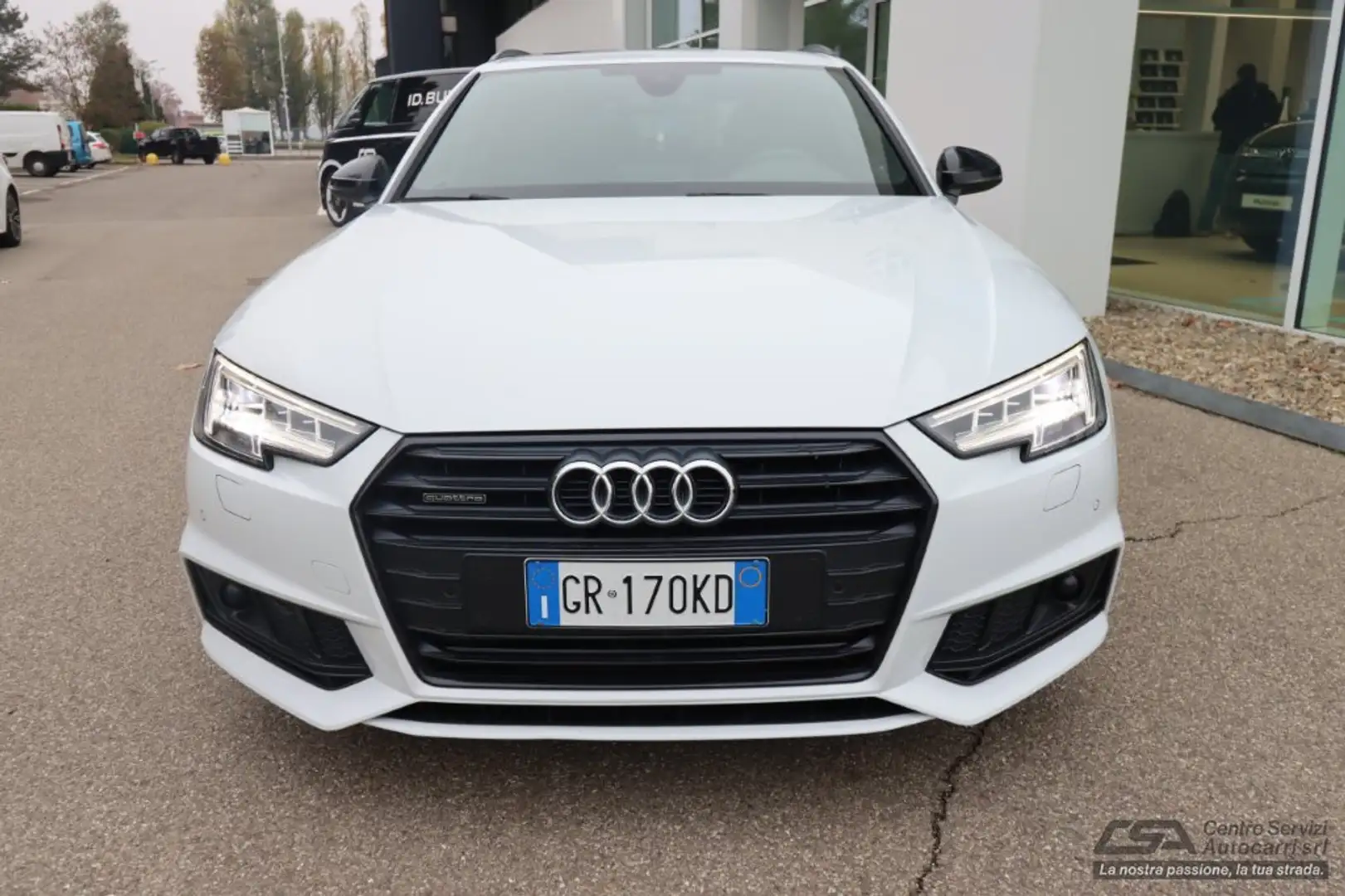 Audi A4 A4 Avant 3.0 TDI S tronic quattro edition Weiß - 2