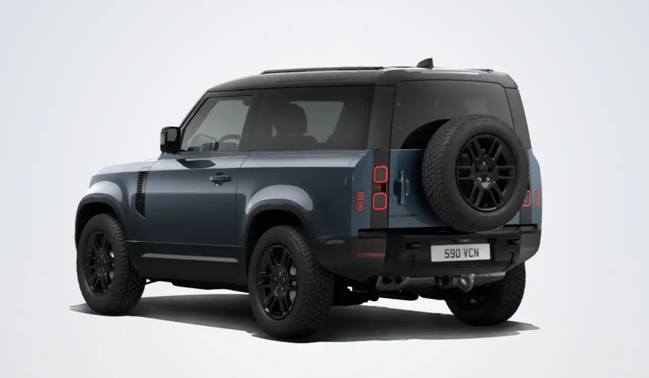 Land Rover Defender 2026
