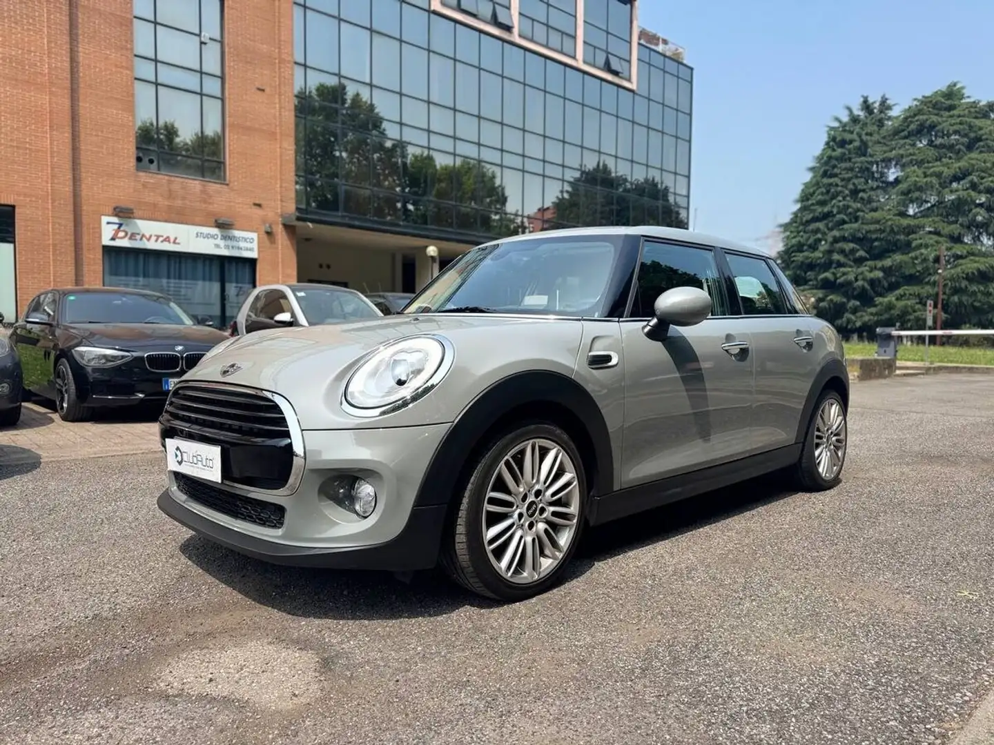 MINI Cooper D 1.5 Cooper D Hype Seven 5p Grigio - 1