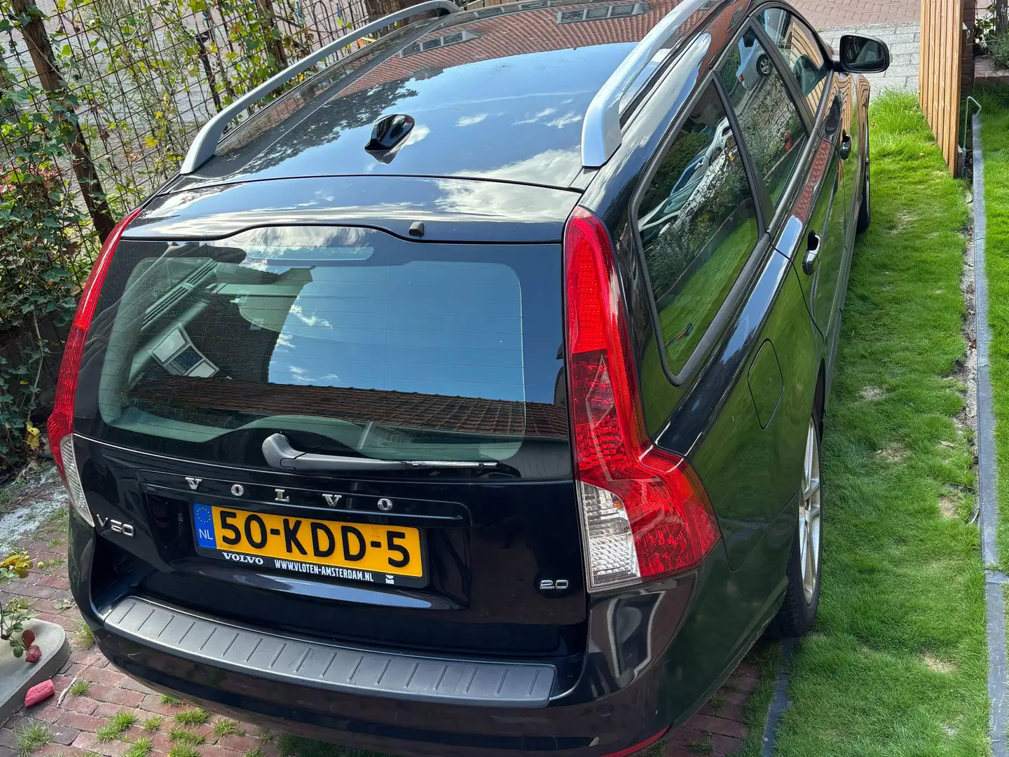 Volvo V50 V50 2.0 Edition II Schwarz - 1