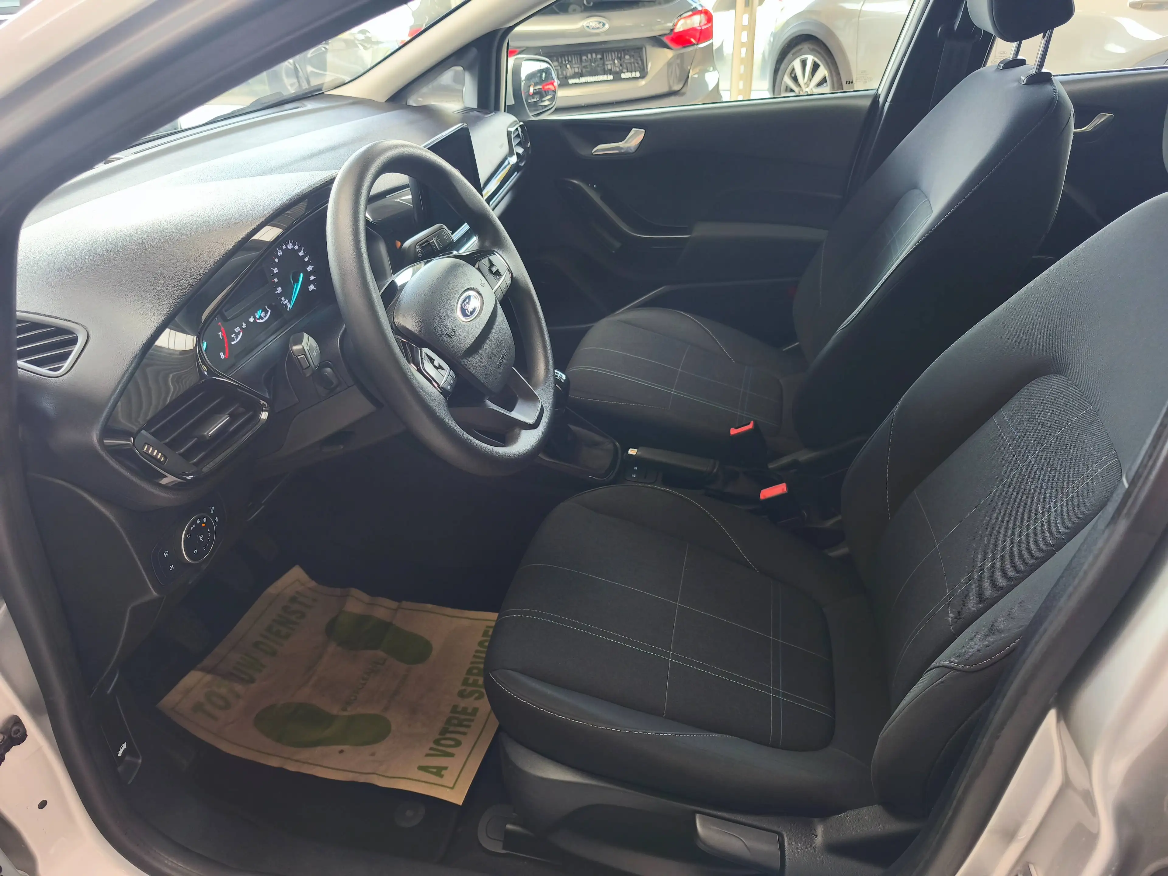 Ford Fiesta Fiesta 1.1i Business Class (EU6.2) — photo 5