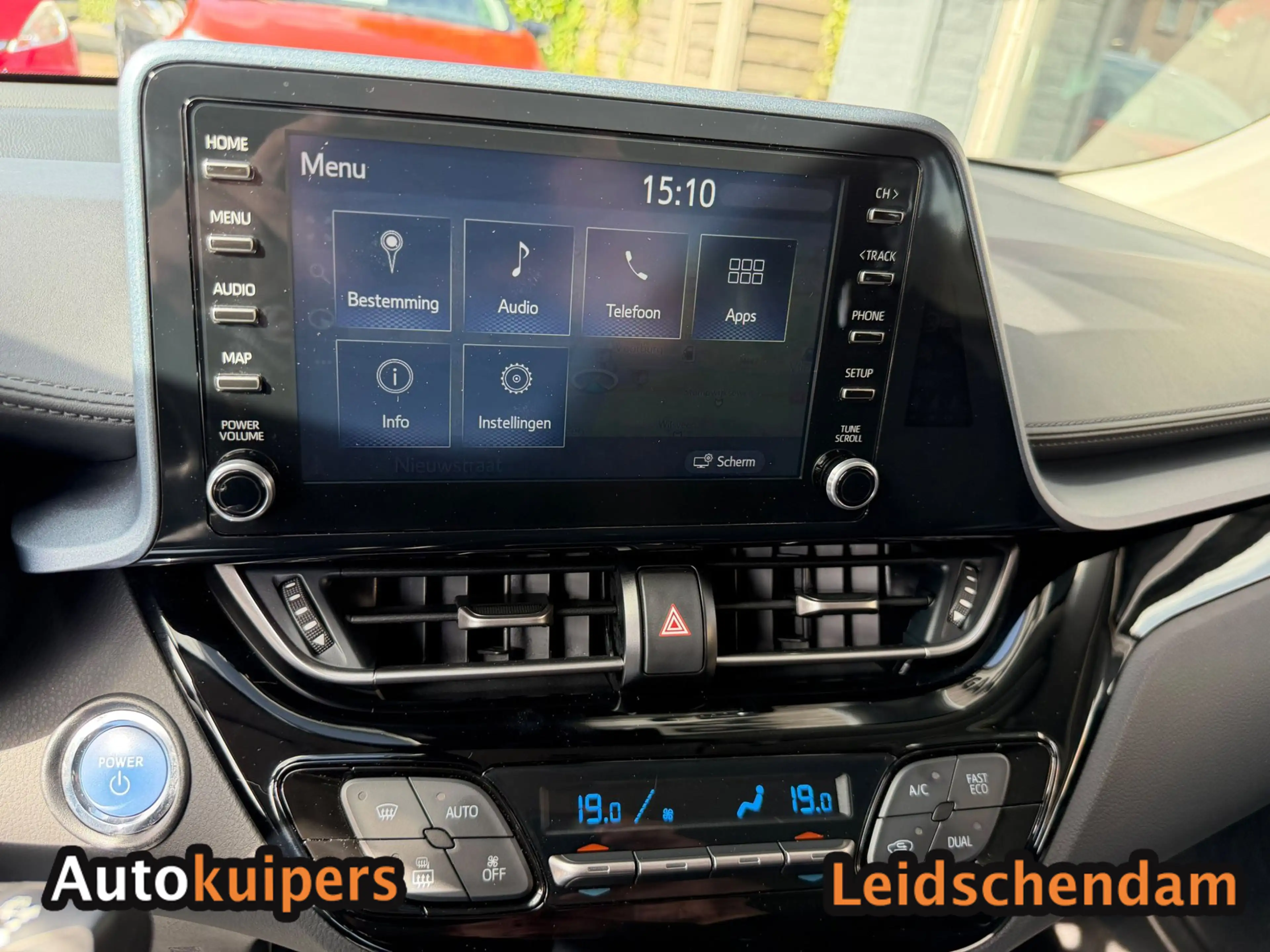 Toyota C-HR 2.0 Hybrid Dynamic - Incl. 12 maanden BOVAG - Rijk — photo 17