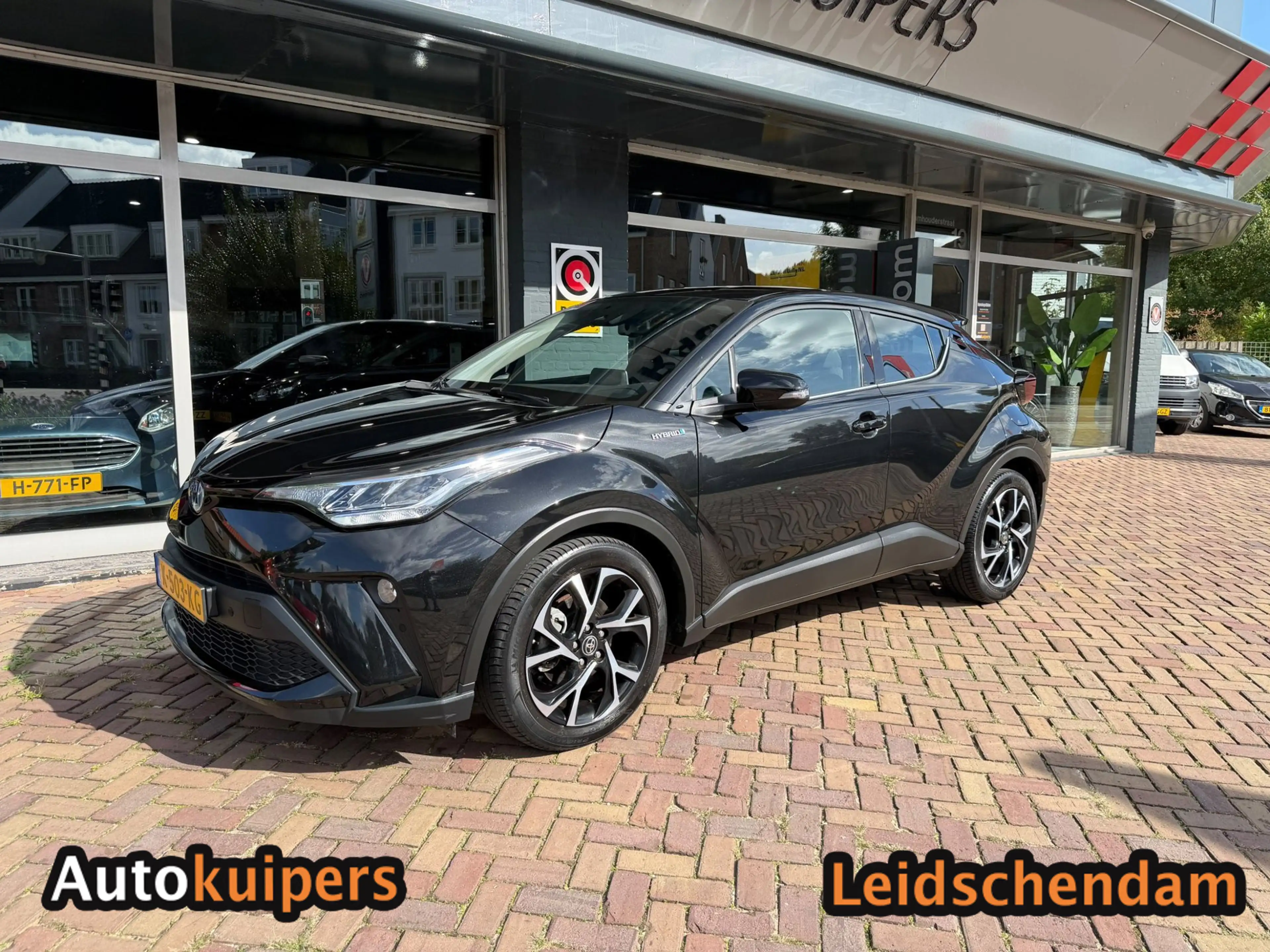 Toyota C-HR 2.0 Hybrid Dynamic - Incl. 12 maanden BOVAG - Rijk — photo 4