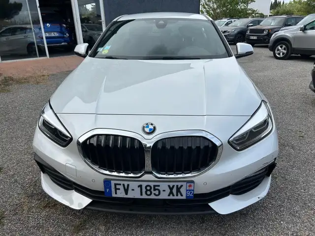 BMW 1 Series view 13