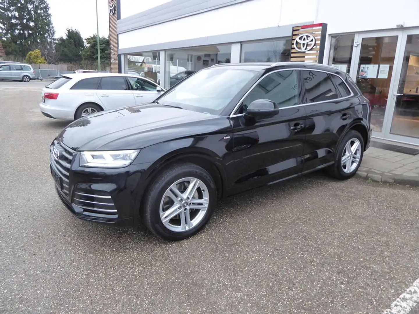 Audi Q5 55 TFSI PHV quattro *S-LINE*MATRIX* Schwarz - 2