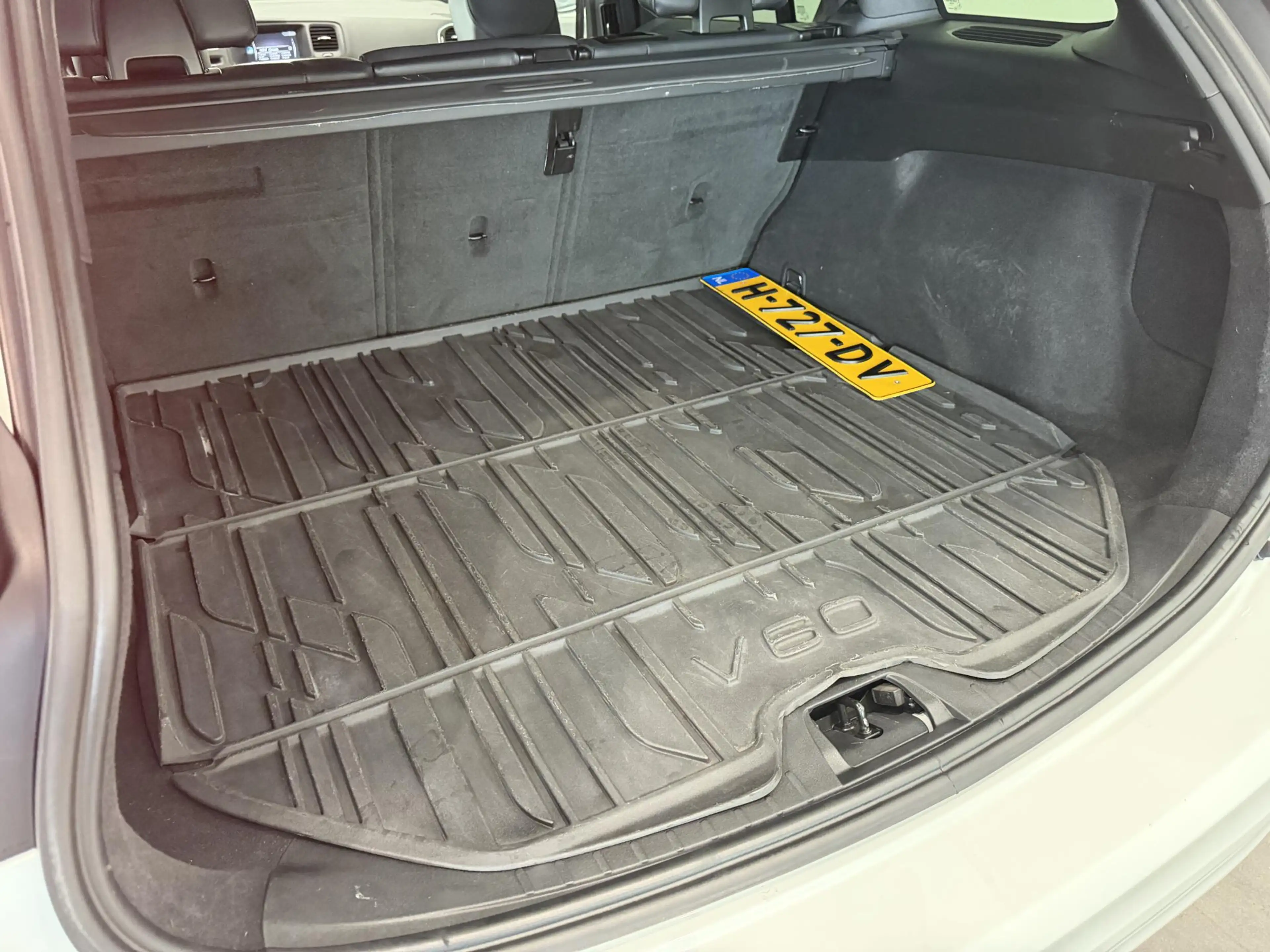Volvo V60 1.5 T3 Summum | Trekhaak | Leder | Stoel- & Stuurv — photo 9