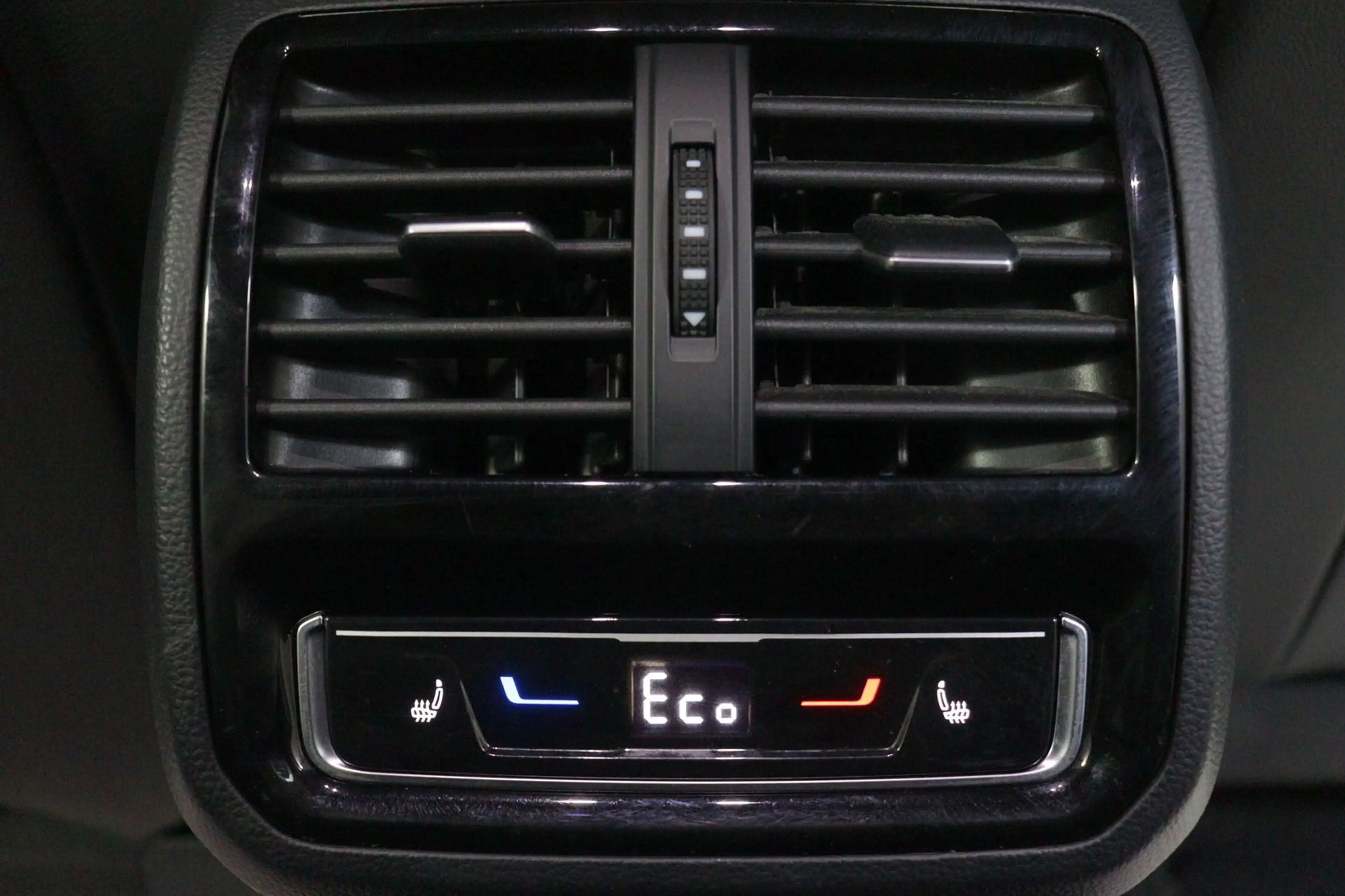 Volkswagen Arteon Shooting Brake Elegance eHybrid KAMERA IQ Elegance — photo 10