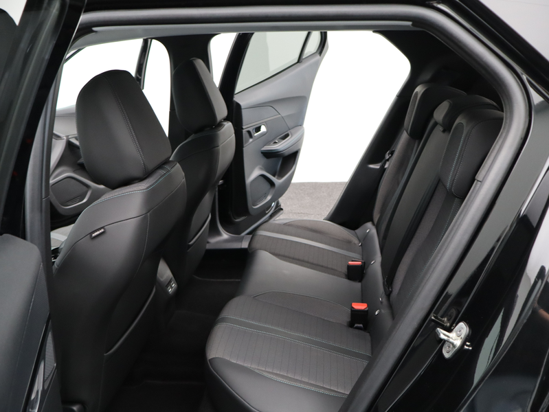 Peugeot 2008 1.2 PureTech Allure Pack | Navi | Cruise | Clima | — photo 12