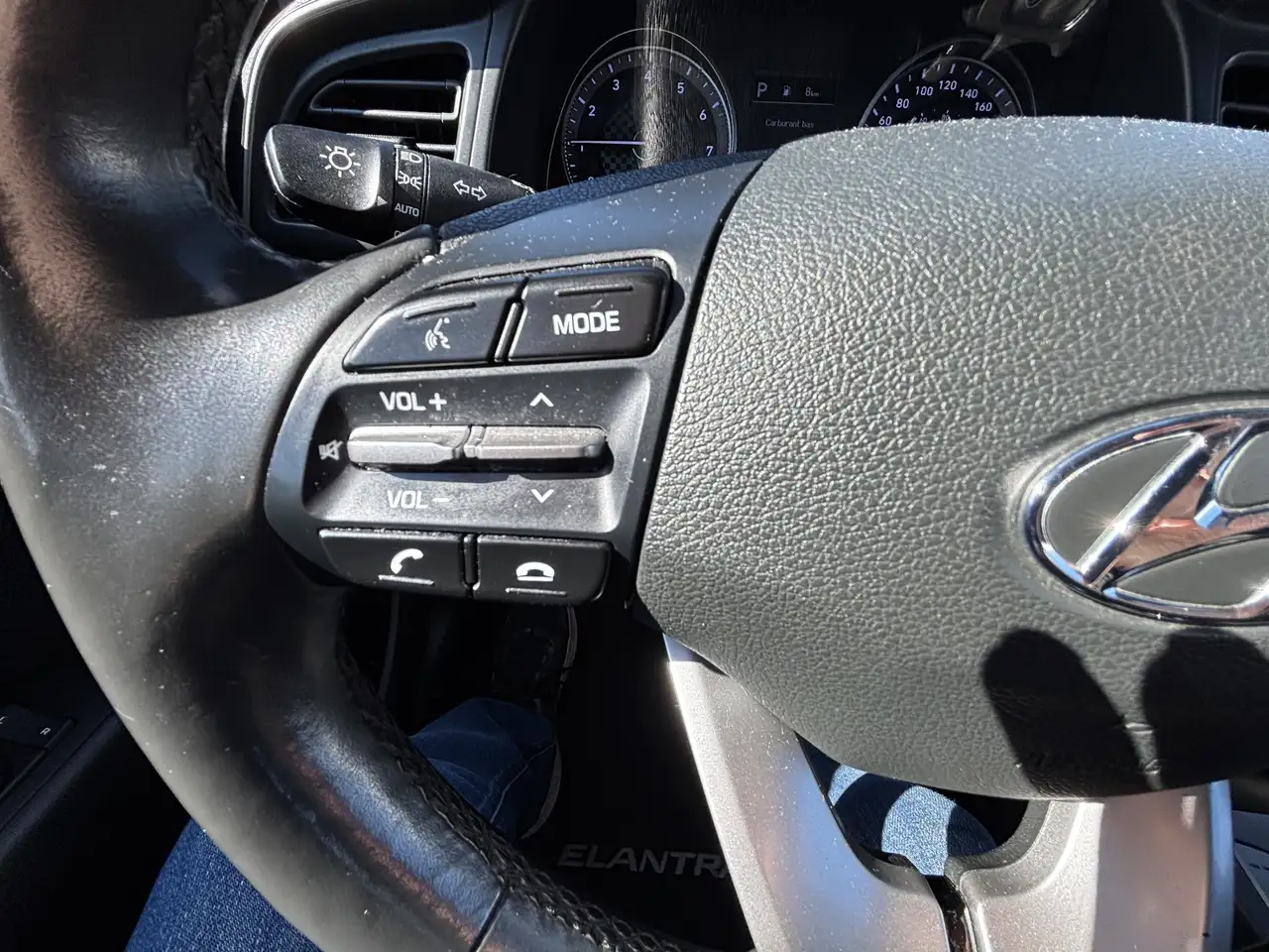 Hyundai ELANTRA снимка Hyundai ELANTRA
