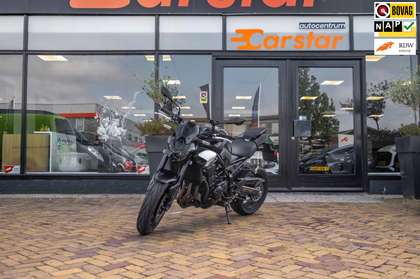 Kawasaki Z 900 Naked | AKRA | Stuurverwarming | BJ 2025