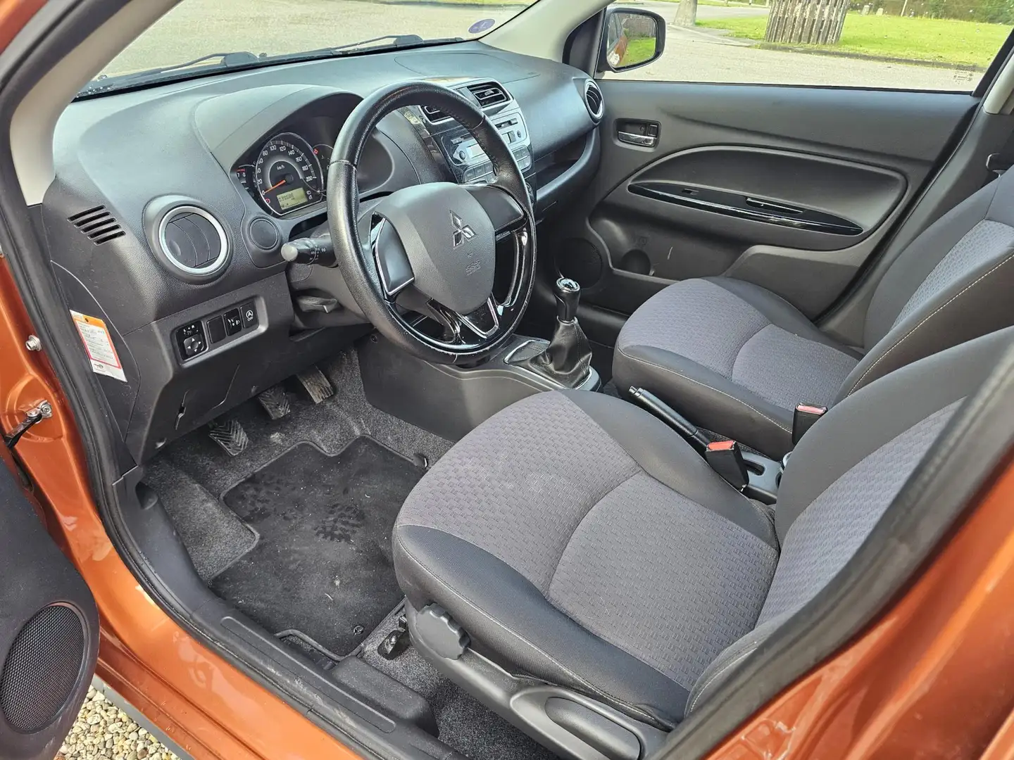 Mitsubishi Space Star 1.0 Intense 5-deurs AIRCO *39.000km* Orange - 2