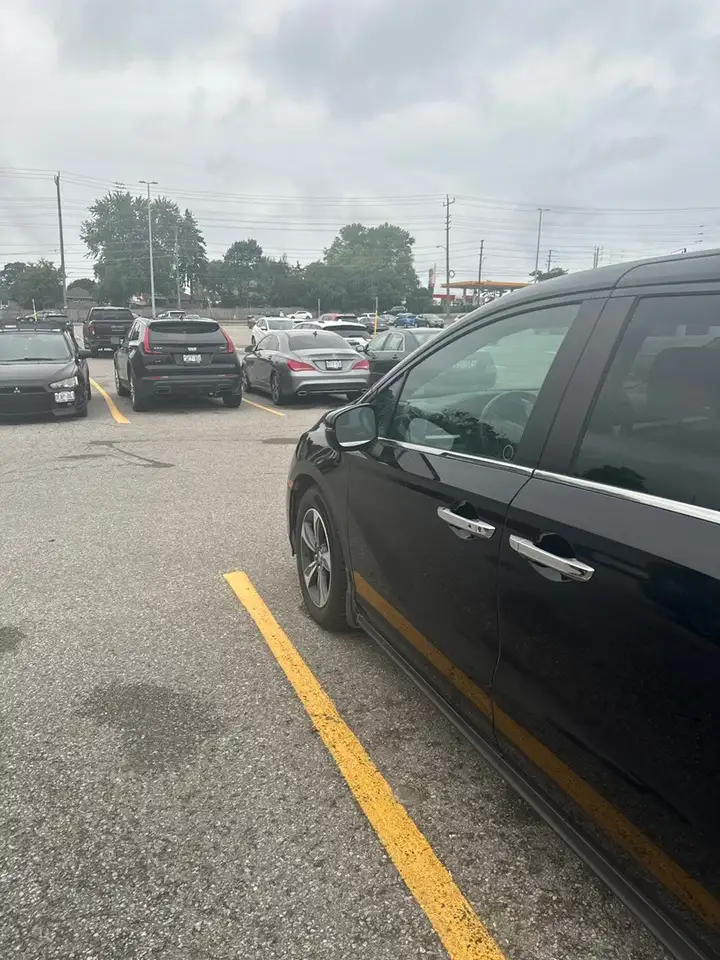 Honda Odyssey снимка Honda Odyssey