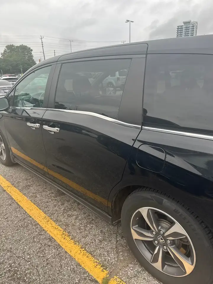 Honda Odyssey снимка Honda Odyssey