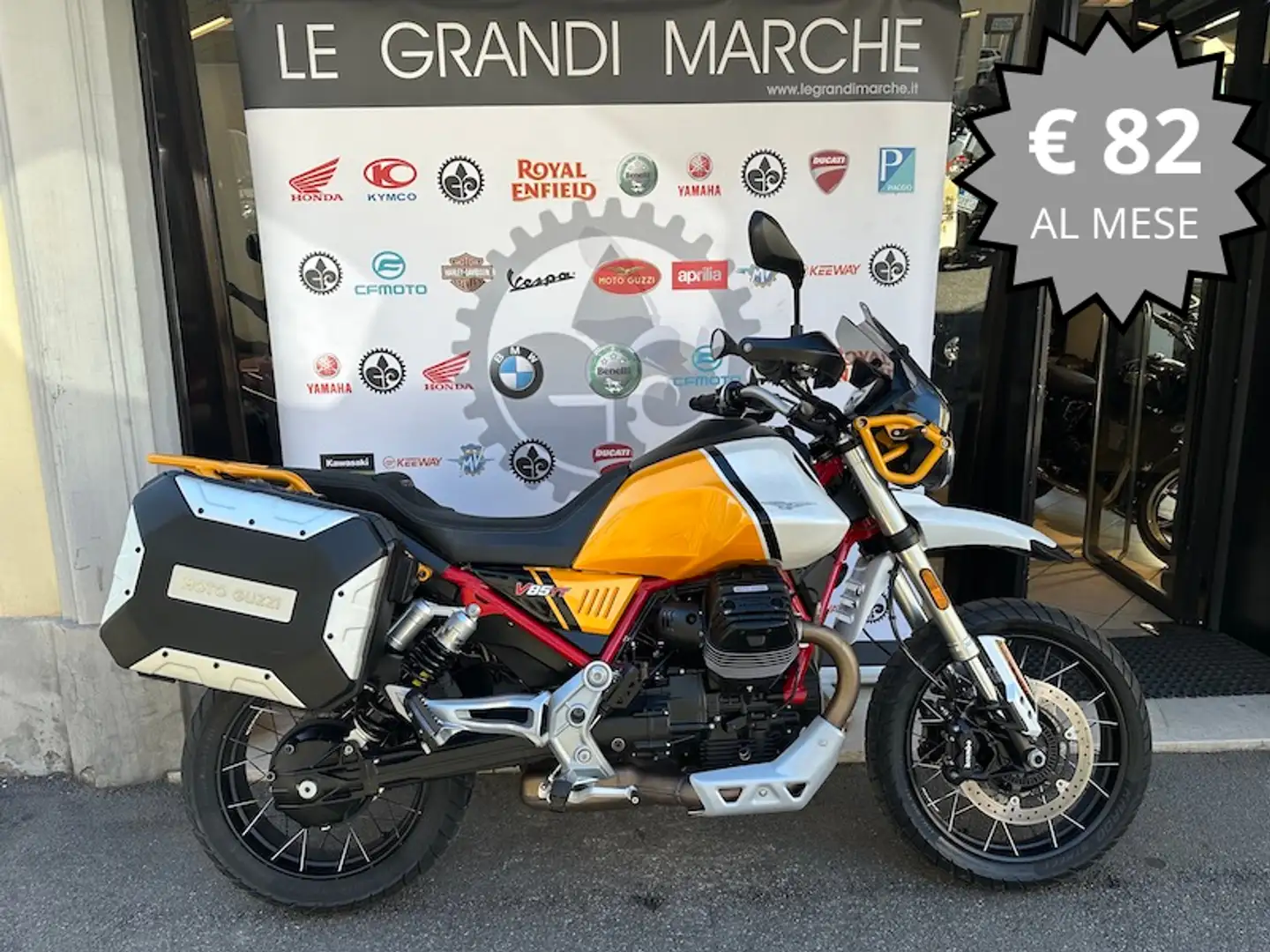 Moto Guzzi V 85 - 1
