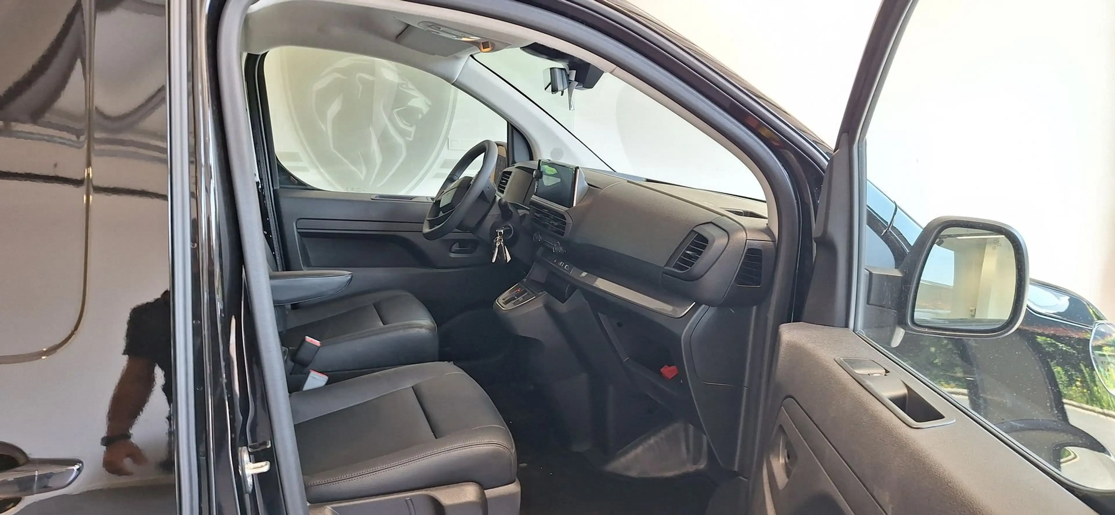 Peugeot Expert GBDC BlueHDi S&S EAT8 L3 — photo 10