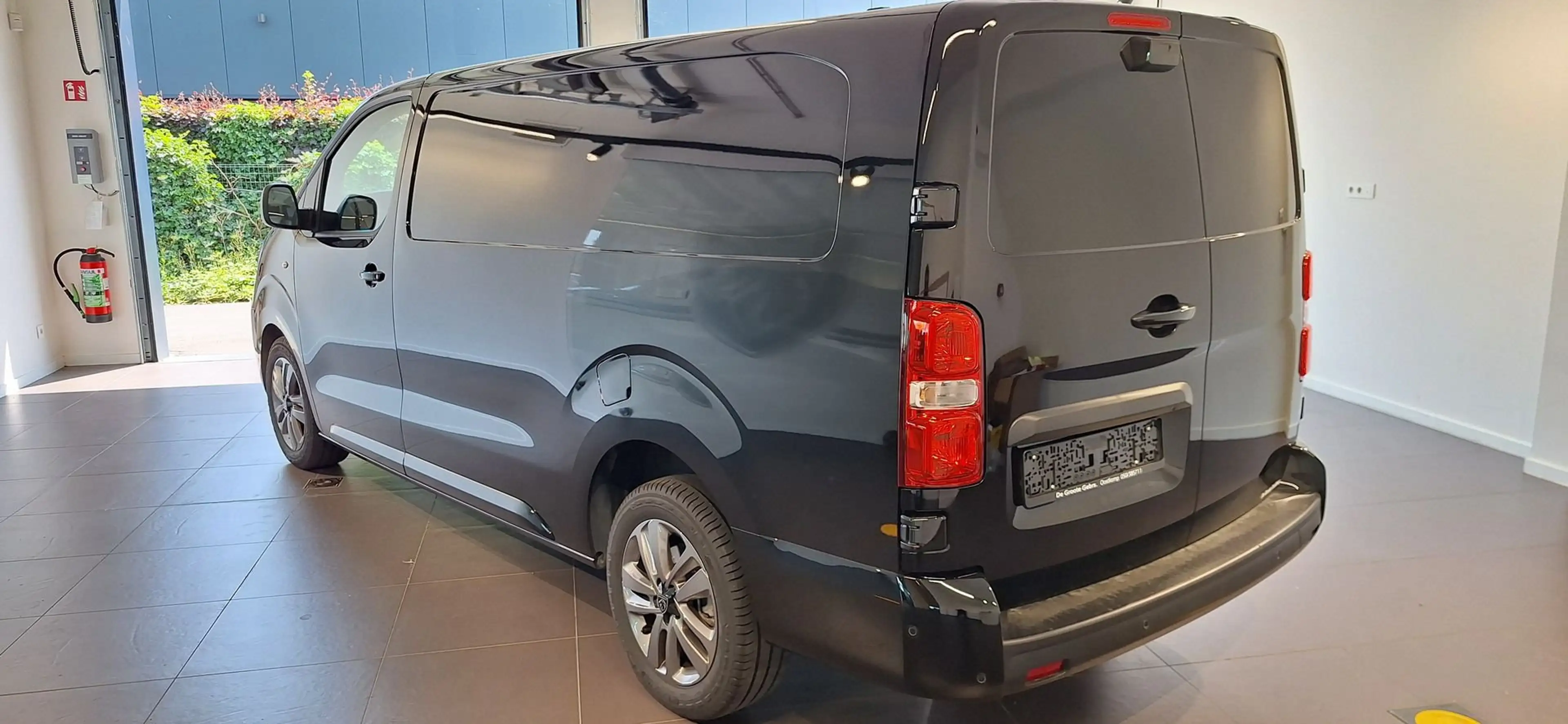 Peugeot Expert GBDC BlueHDi S&S EAT8 L3 — photo 3