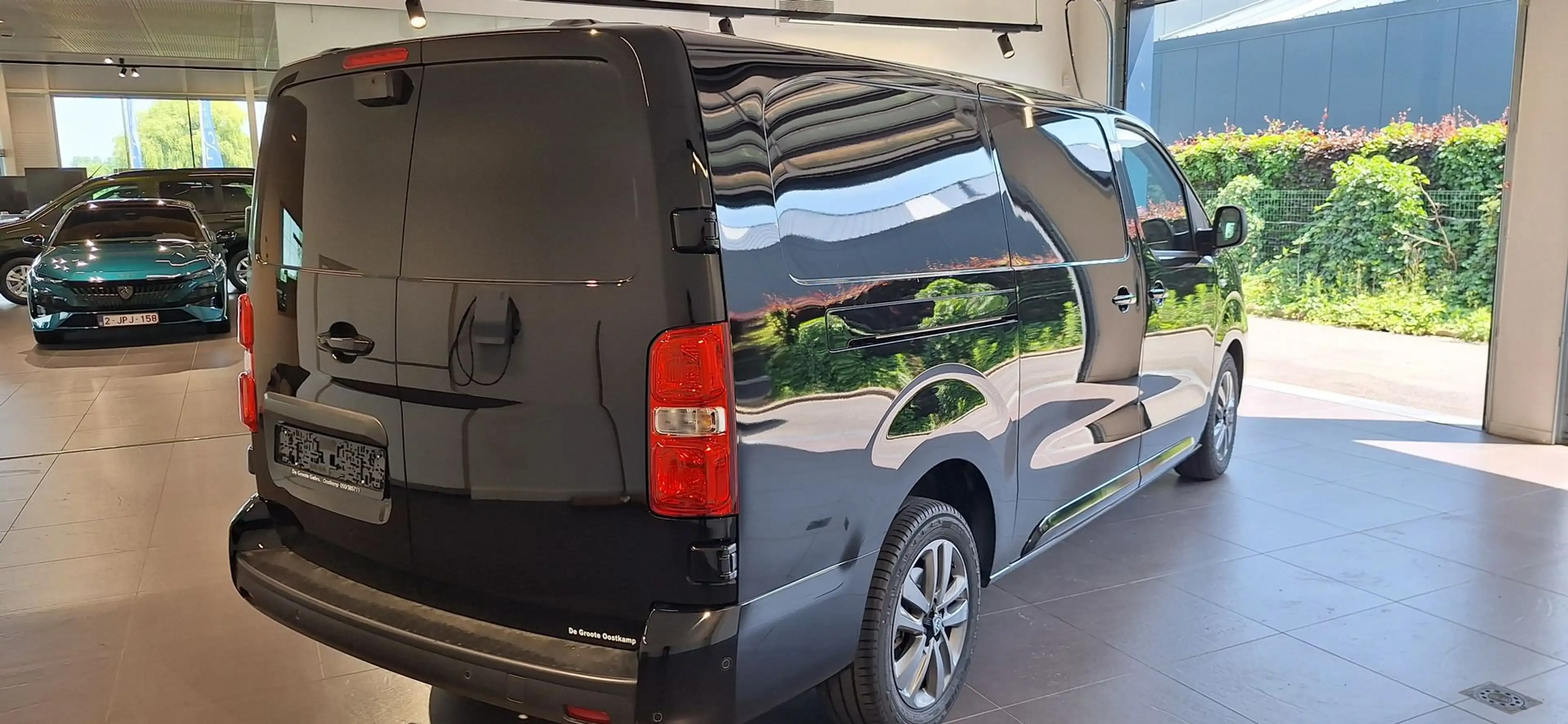Peugeot Expert GBDC BlueHDi S&S EAT8 L3 — photo 5