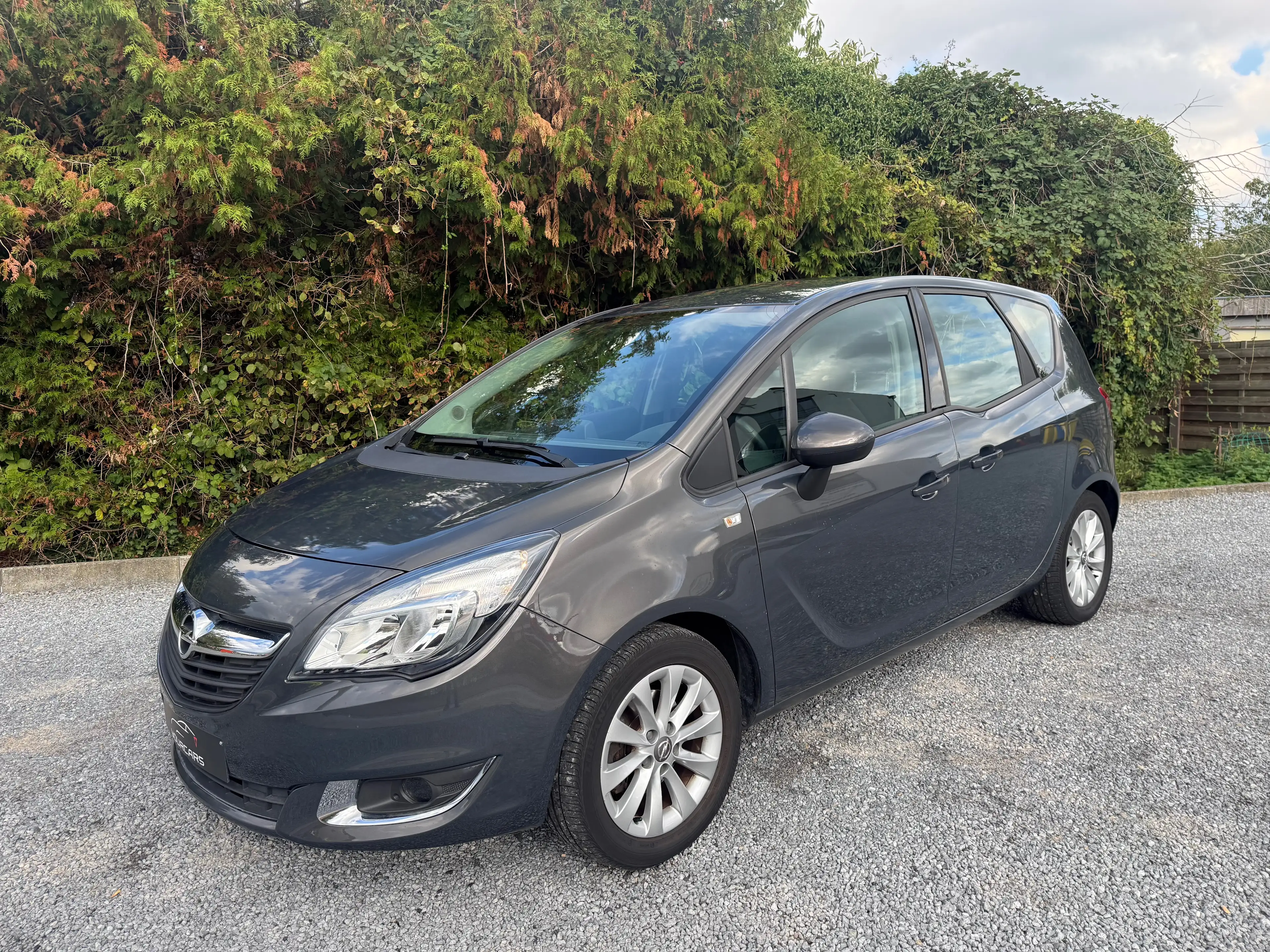 Opel Meriva 1.4i Ultimate Edition * GPS — photo 3