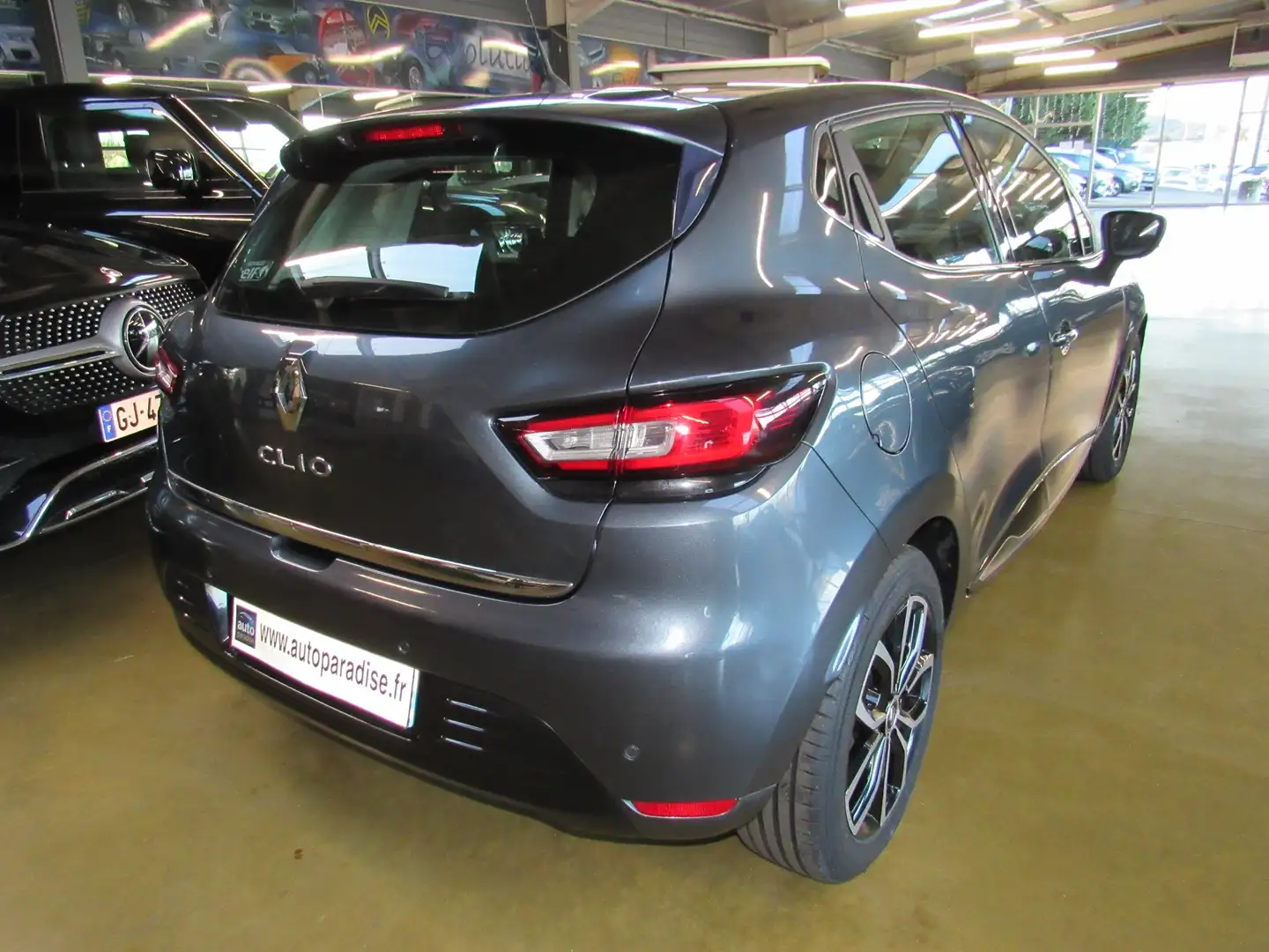 Renault Clio 0.9 TCE 90 INTENS Gris - 2