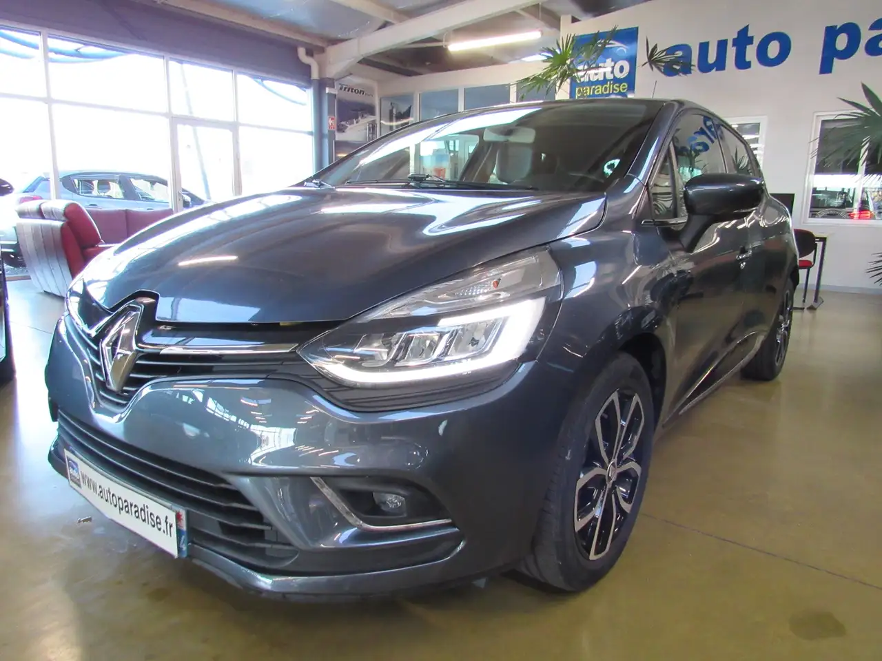 Renault Clio 0.9 TCE 90 INTENS