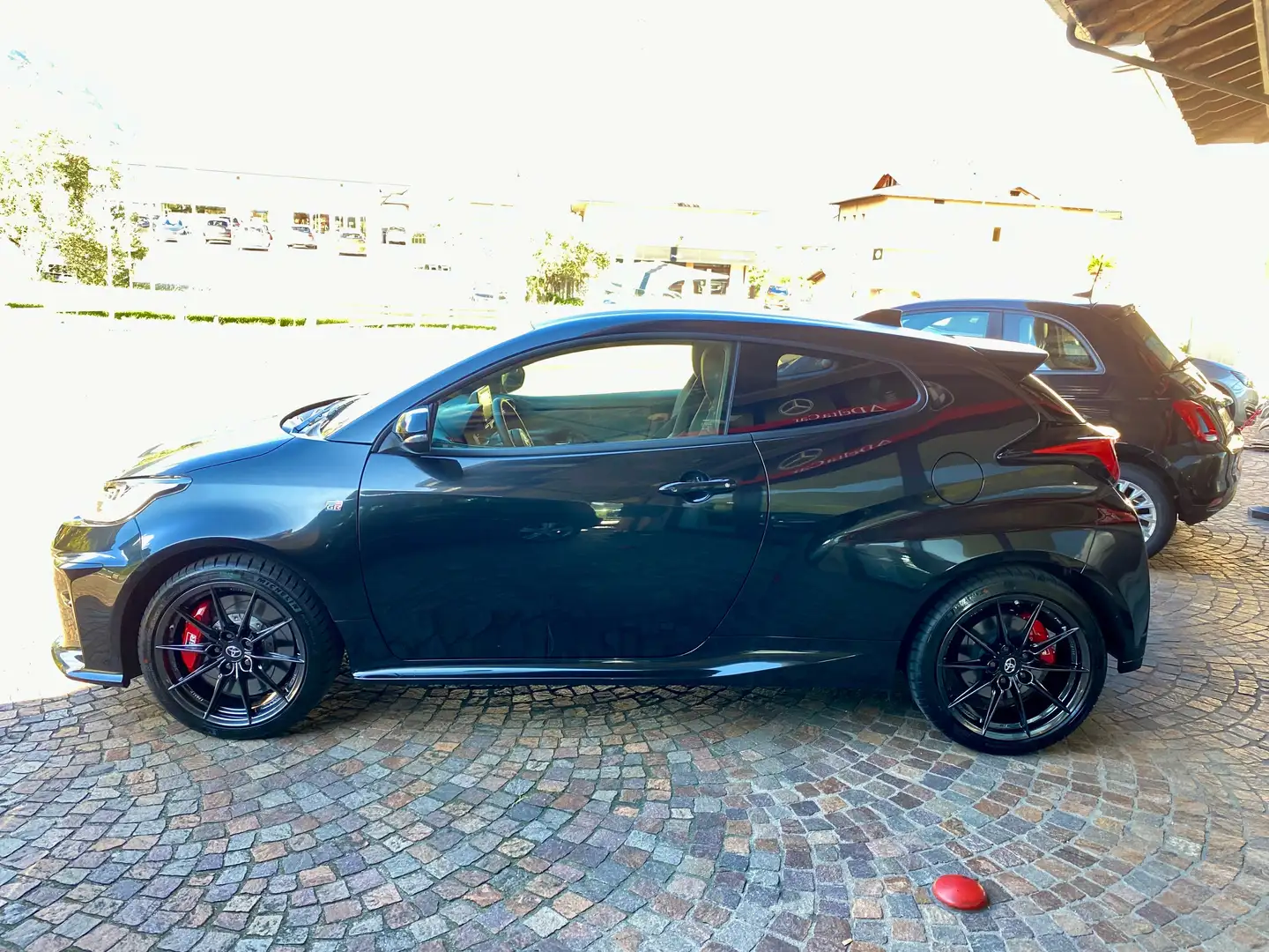Toyota Yaris GR Yaris 1.6 Circuit CIRCUIT PERFORMANCE Schwarz - 2