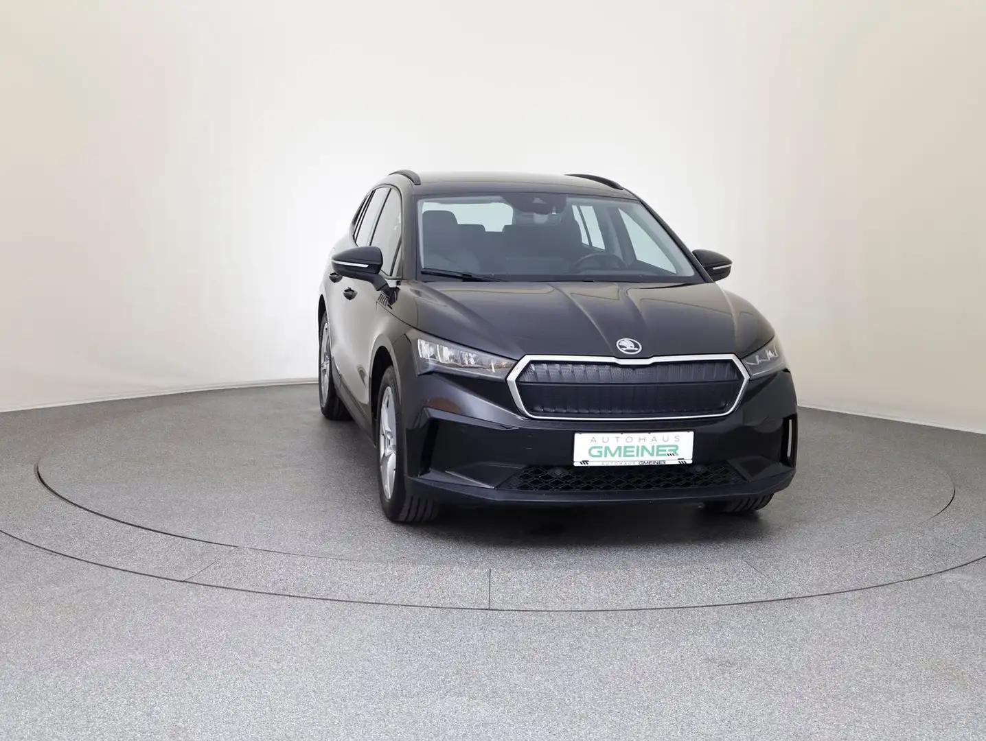 Skoda Enyaq 60 Schwarz - 2