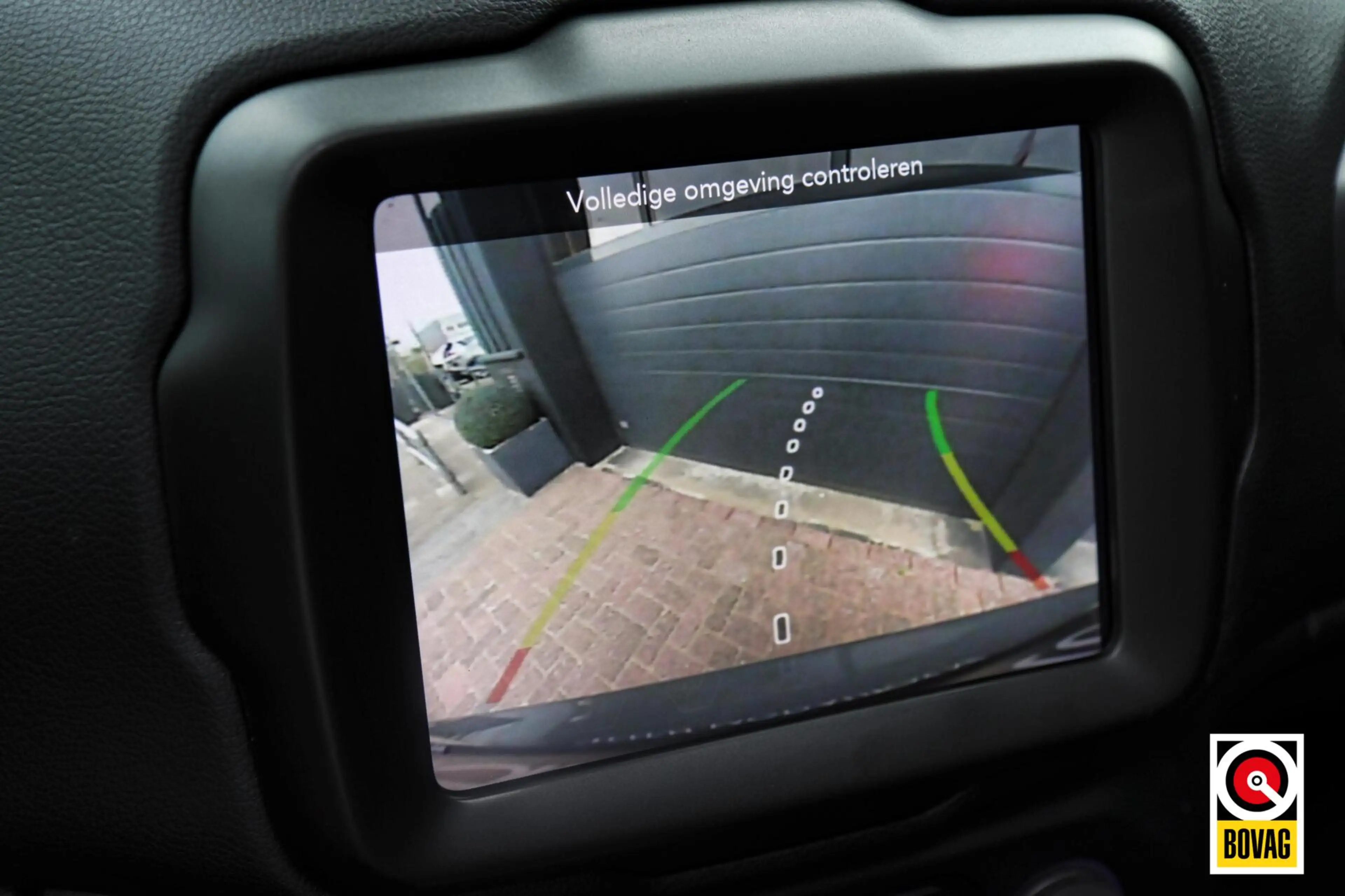 Jeep Renegade 1.3T Limited |LED|PANO|CARPLAY|CAMERA|KEYLESS|STOE — photo 18