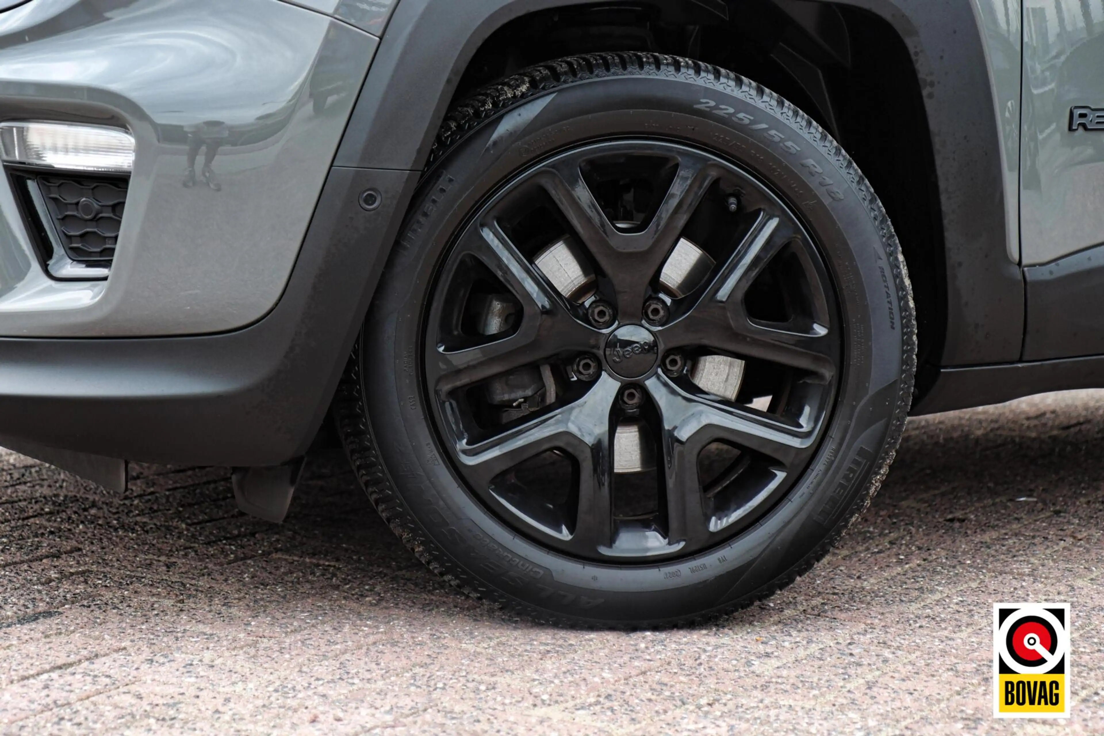 Jeep Renegade 1.3T Limited |LED|PANO|CARPLAY|CAMERA|KEYLESS|STOE — photo 24