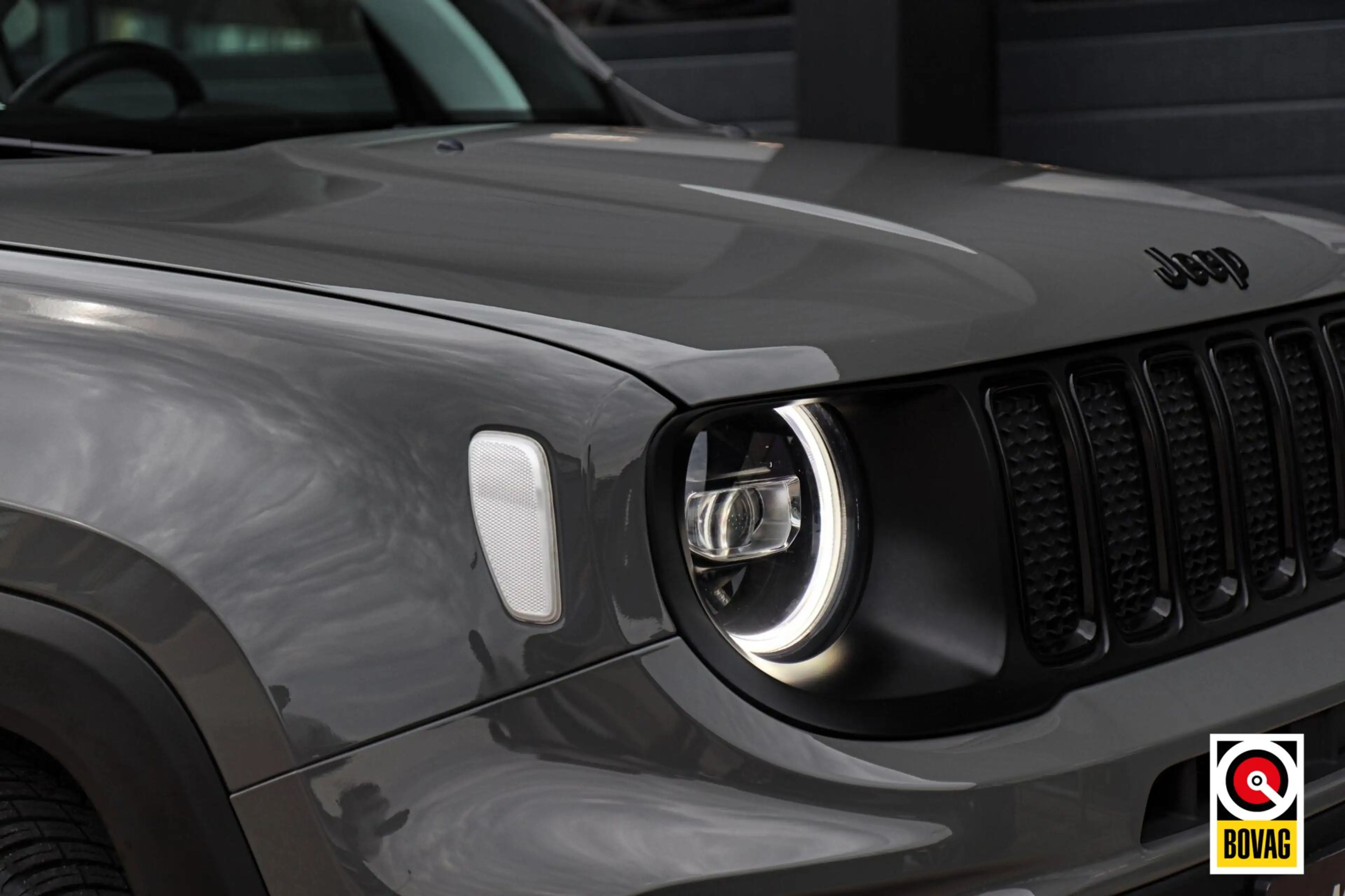 Jeep Renegade 1.3T Limited |LED|PANO|CARPLAY|CAMERA|KEYLESS|STOE — photo 17