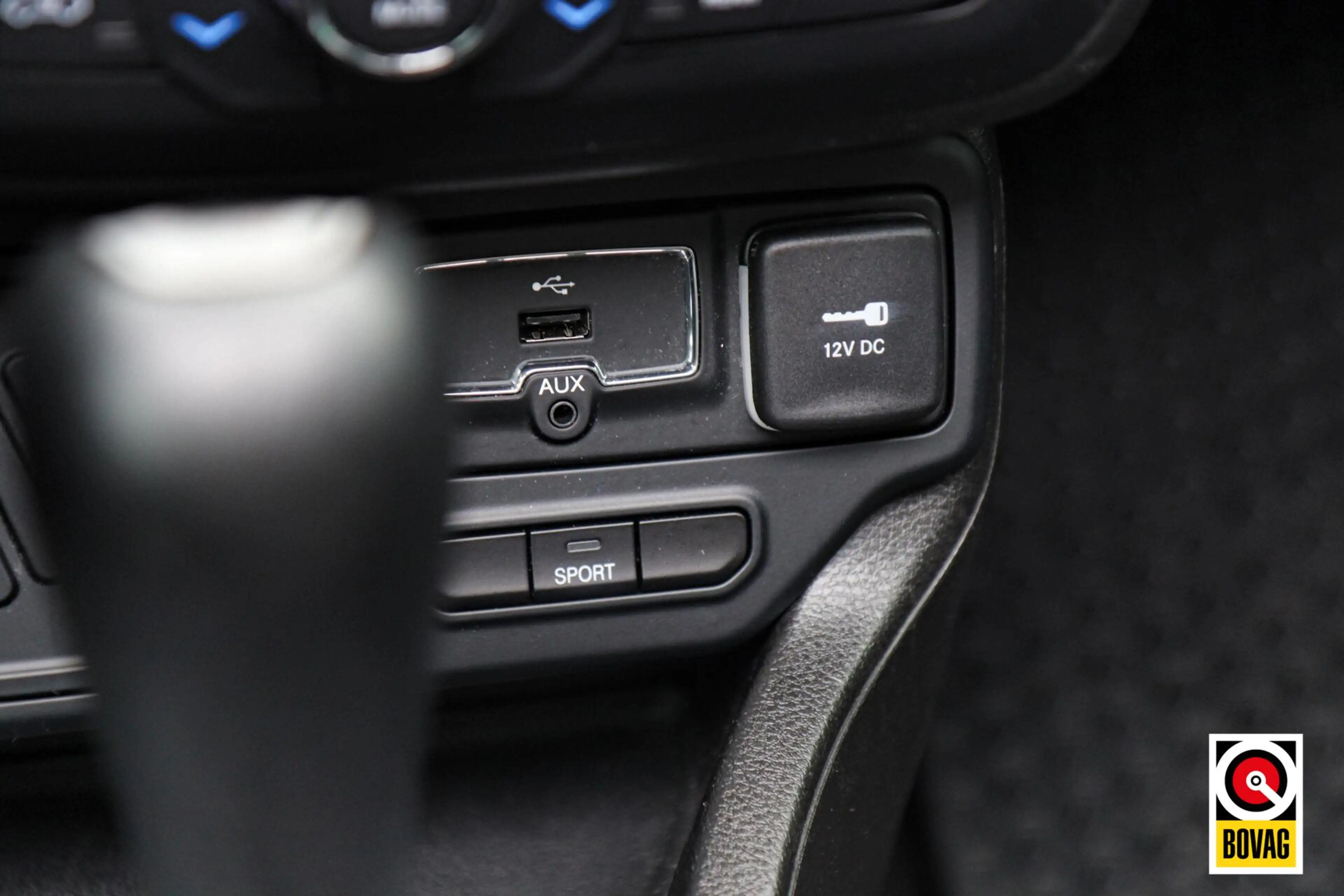 Jeep Renegade 1.3T Limited |LED|PANO|CARPLAY|CAMERA|KEYLESS|STOE — photo 20