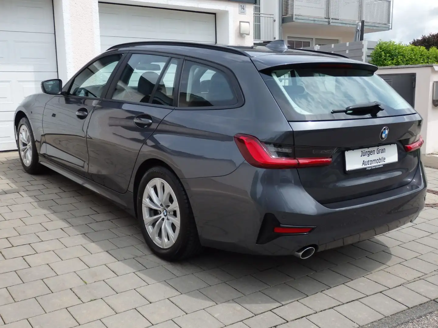 BMW 318 d Touring Aut Sportsitze Komf.zug T-Leder SHZ Gris - 2