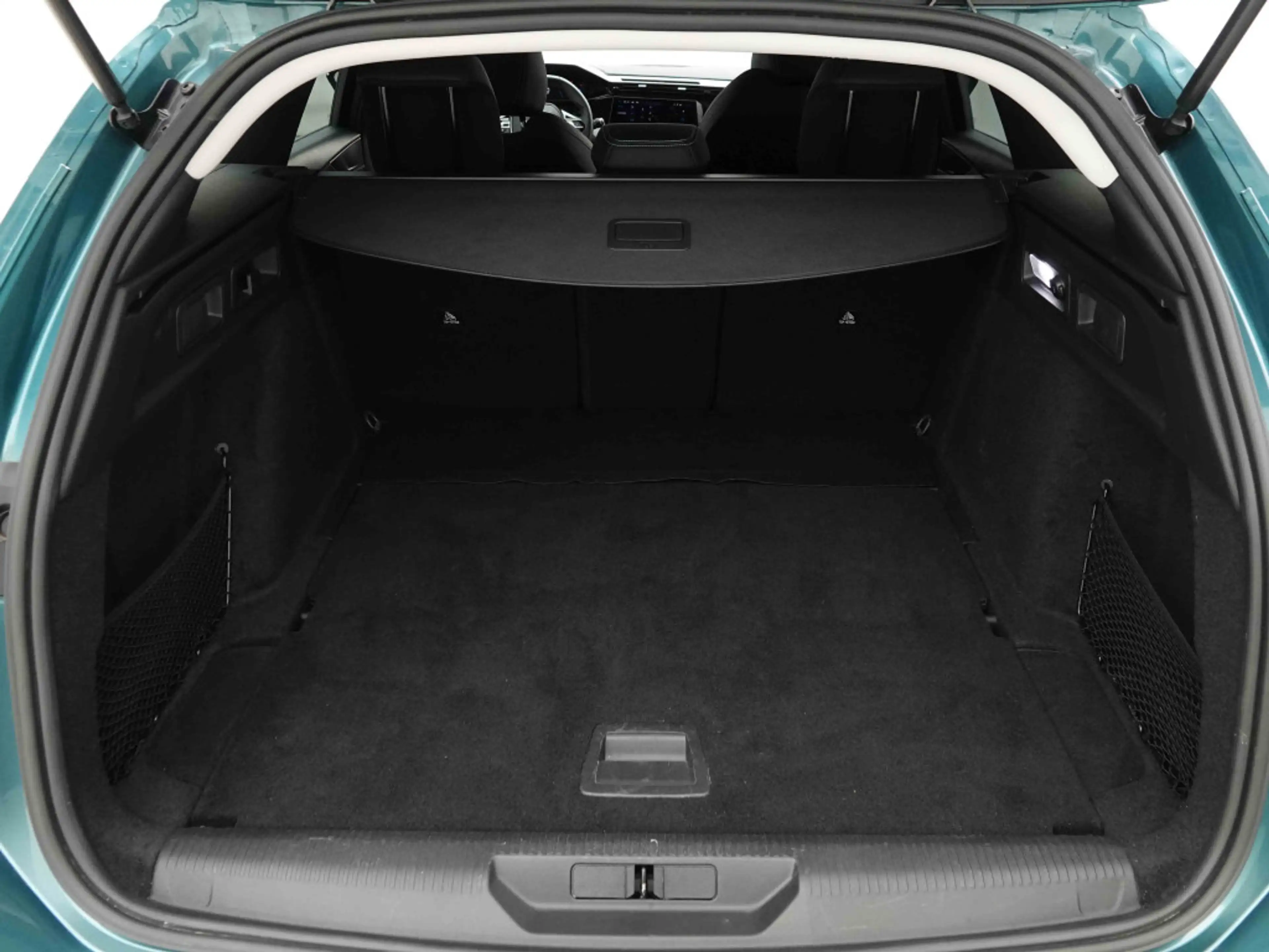 Peugeot 308 130 SW Allure | GPS | Cam | CarPlay | LED — photo 6