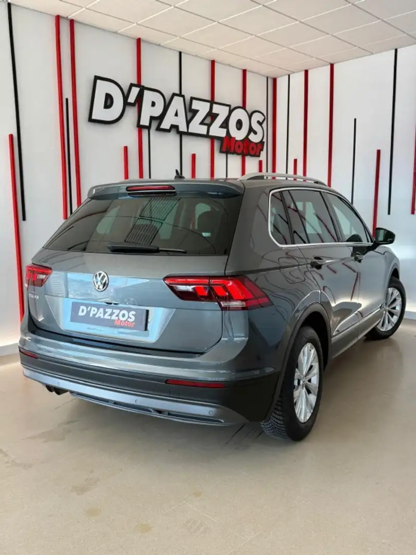 Volkswagen Tiguan 2.0TDI Advance DSG 110kW Gris - 2
