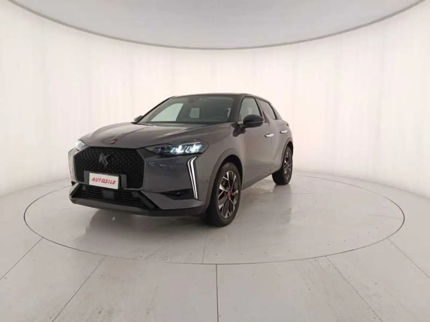 DS Automobiles DS 3 2023 1.2 puretech Performance Line+ 130cv auto Grigio - 1
