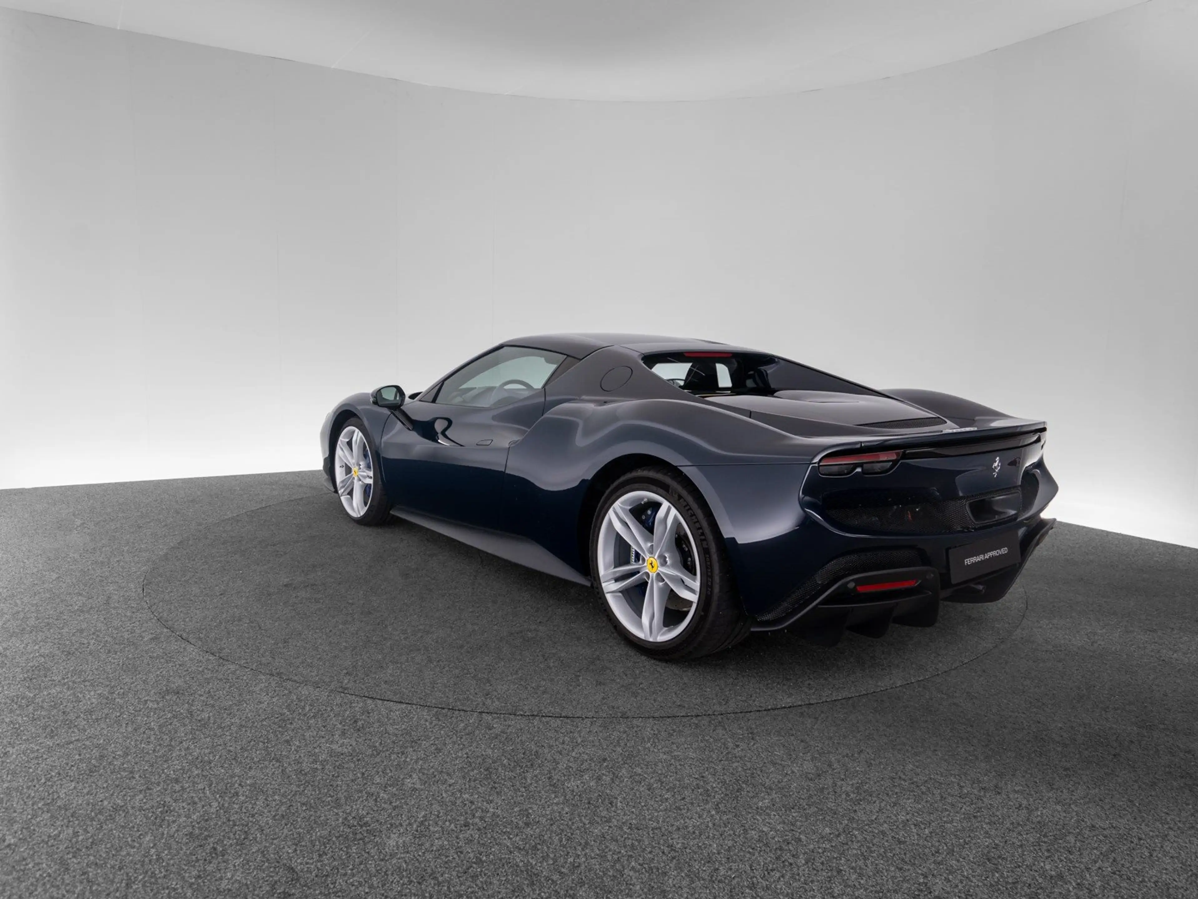 Ferrari 296 GTB — photo 3
