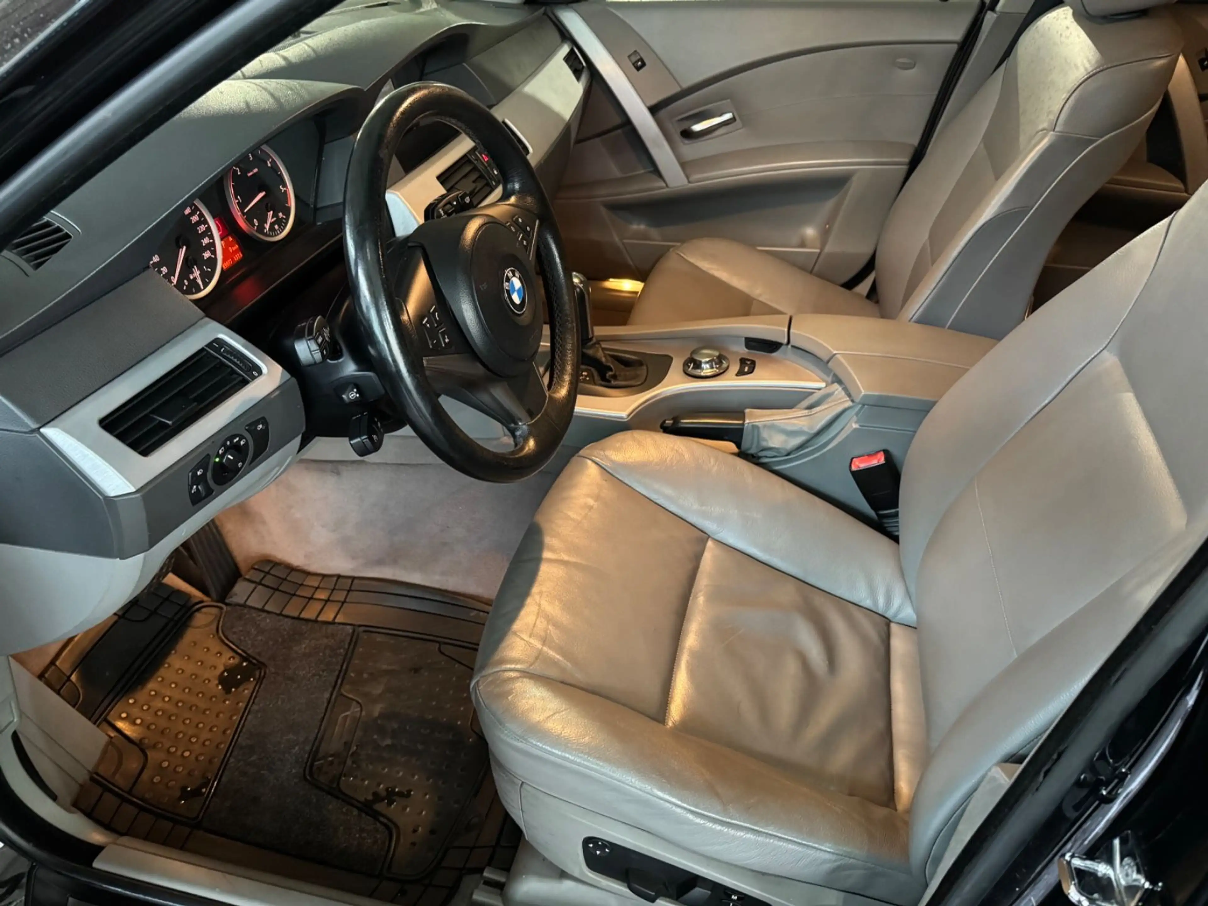 BMW 535 d E61 Touring*XENON*NAVI*MEMORY*TEMPO*PDC*SZH — photo 5