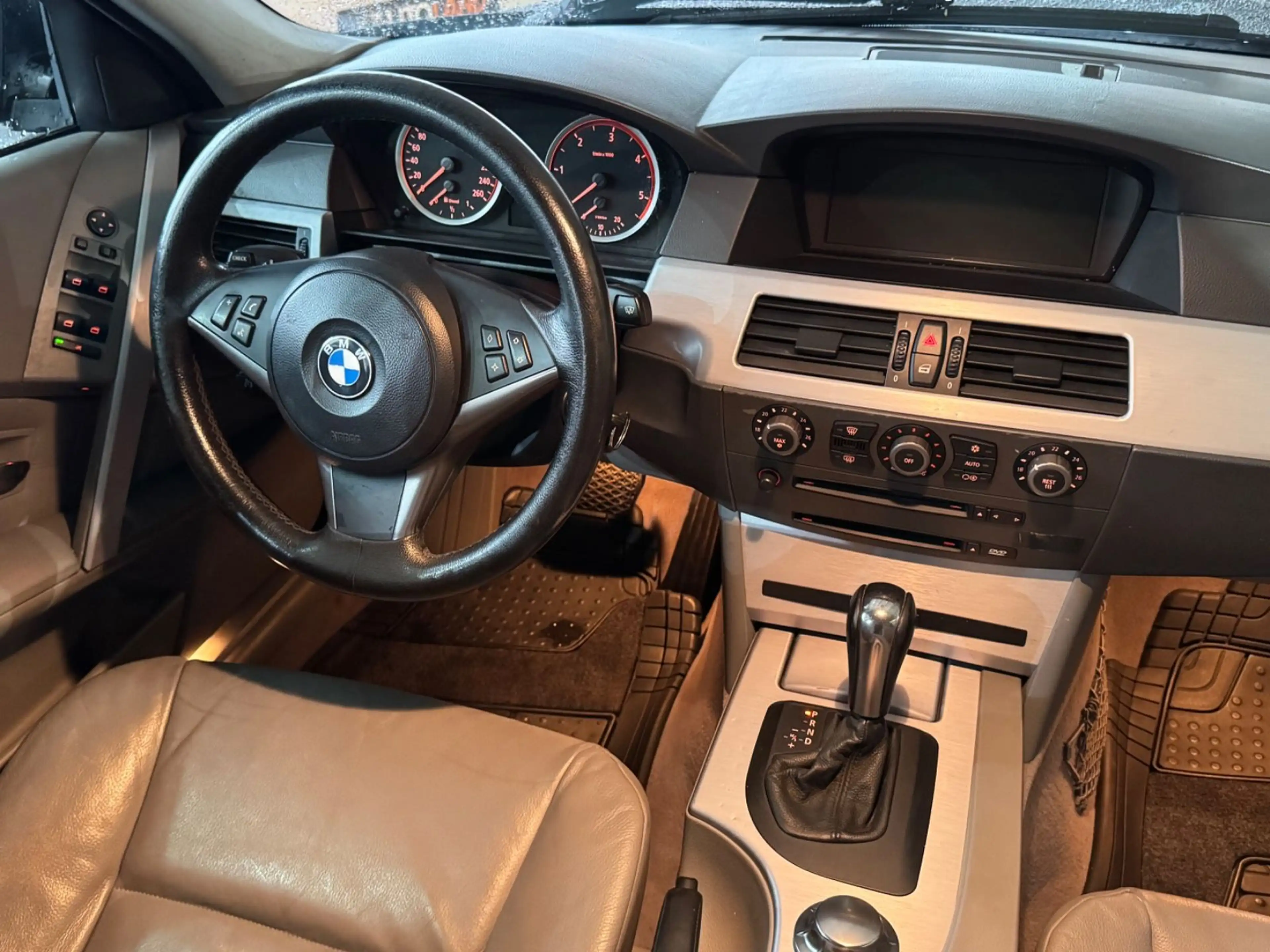 BMW 535 d E61 Touring*XENON*NAVI*MEMORY*TEMPO*PDC*SZH — photo 14